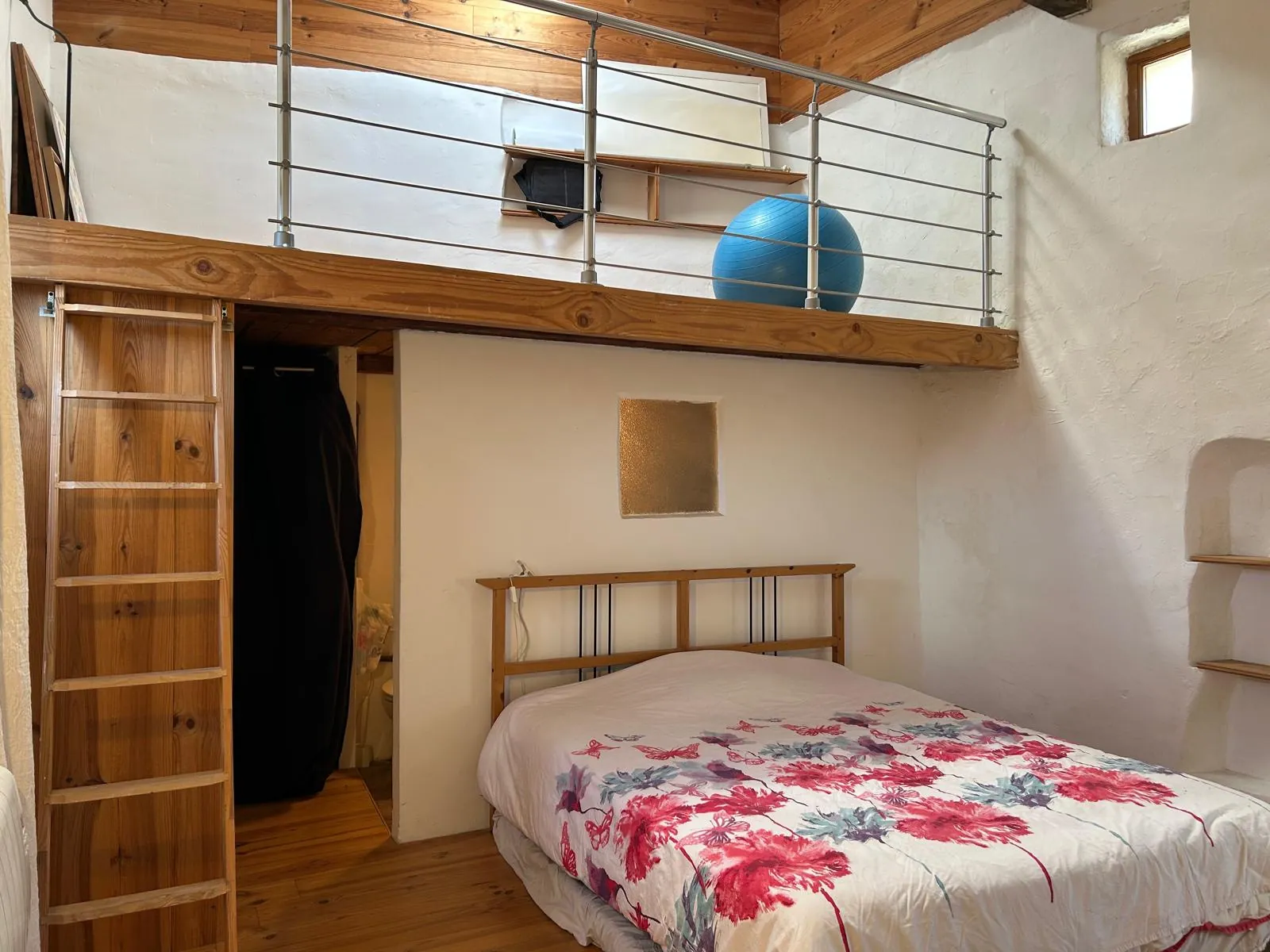 Maison de village avec piscine, terrain, à rénover à Saint-Bauzille-de-Putois 