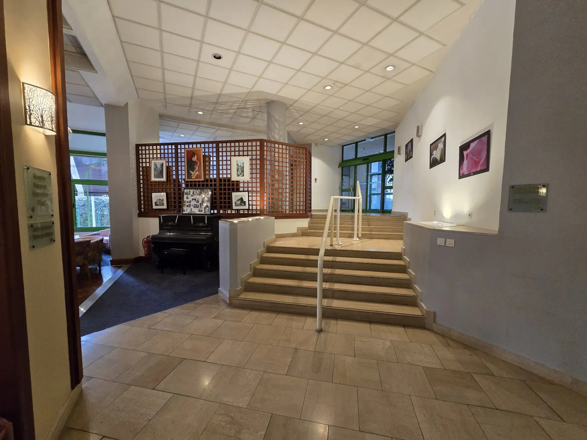 A vendre T2 avec terrasse à Châteauroux dans résidence de services 