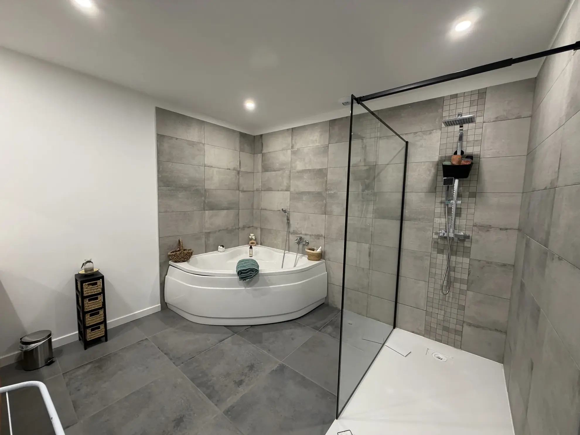 Maison neuve 3 chambres avec garage à Périgueux, faible consommation énergétique 