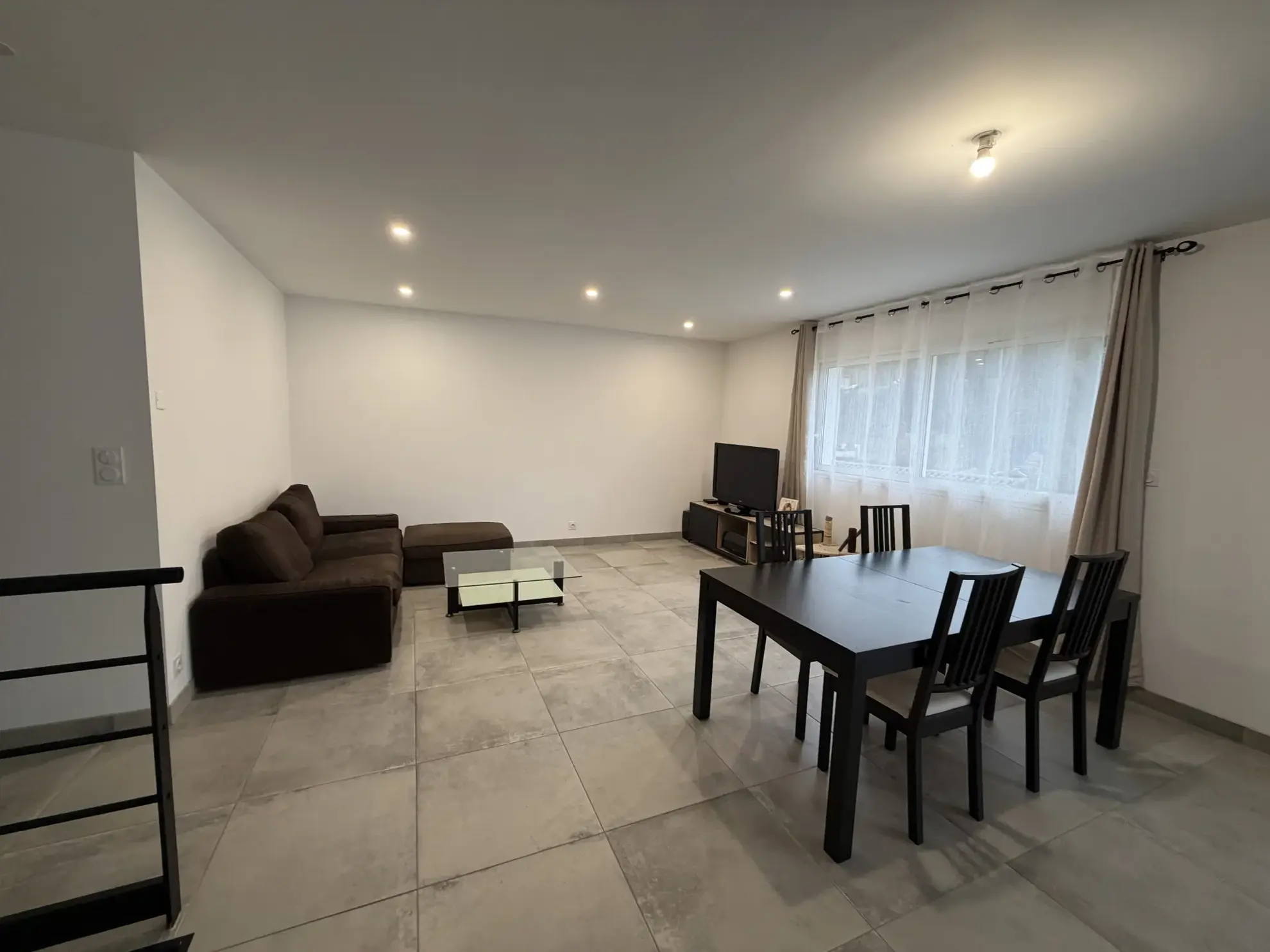 Maison neuve 3 chambres avec garage à Périgueux, faible consommation énergétique 