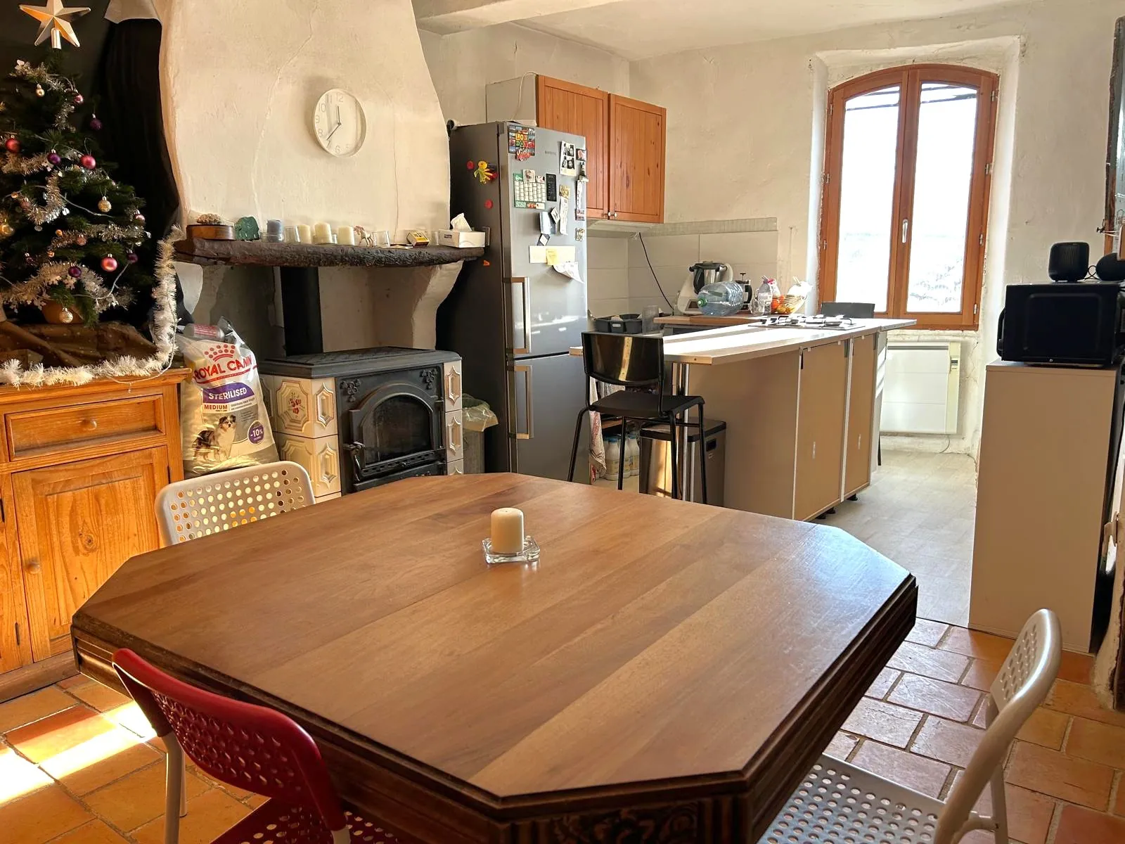 Maison de village avec piscine, terrain, à rénover à Saint-Bauzille-de-Putois 