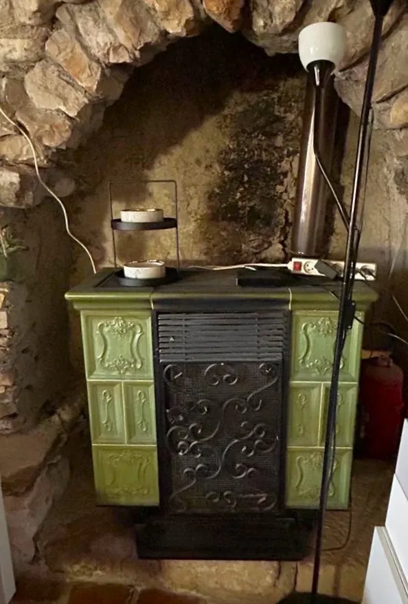 Maison de village avec piscine, terrain, à rénover à Saint-Bauzille-de-Putois 