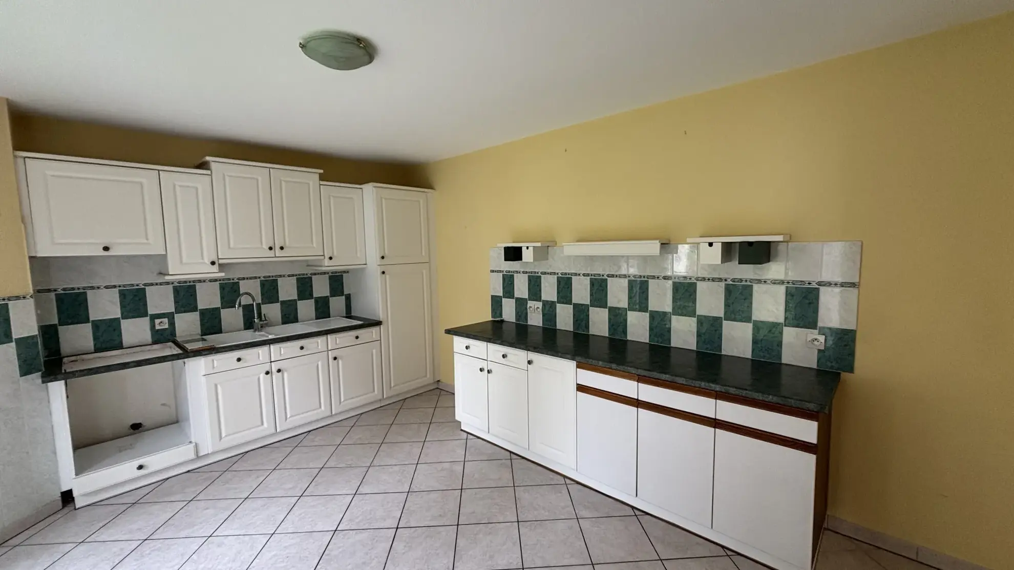 Appartement de 120 m2 à Saverne avec balcon et double garage dans résidence sécurisée 