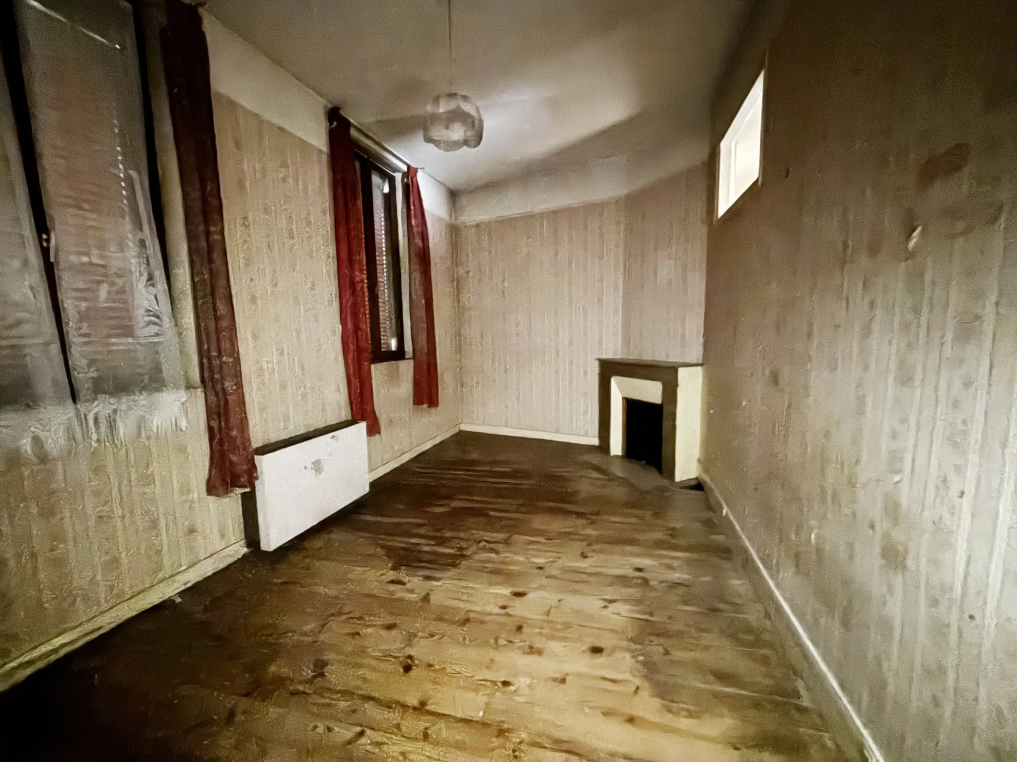 Maison de ville à Saint-Just-en-Chaussée de 97 m² à rénover 