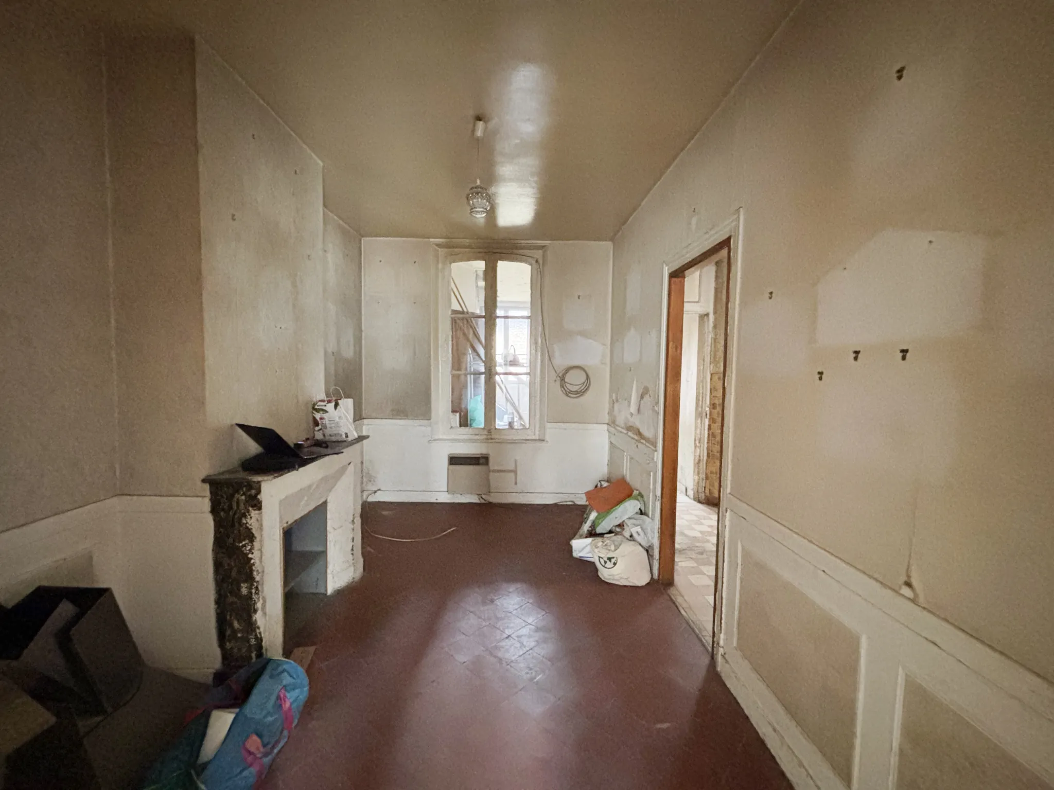 Maison de ville à Saint-Just-en-Chaussée de 97 m² à rénover 