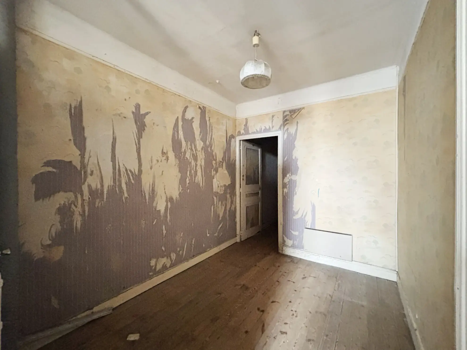 Maison de ville à Saint-Just-en-Chaussée de 97 m² à rénover 