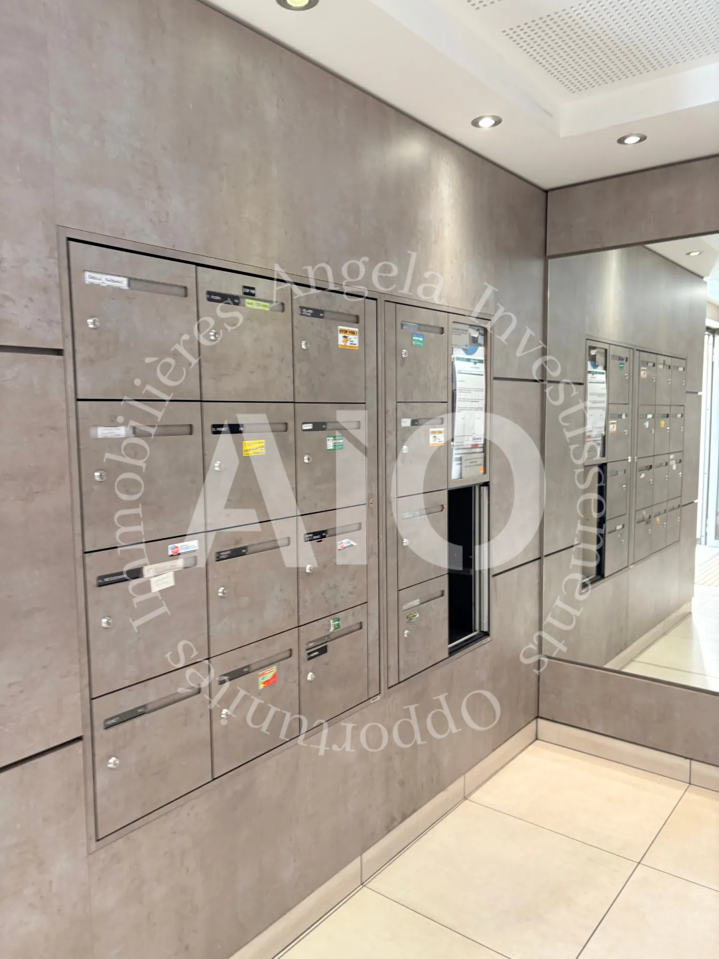 Appartement T2 de 50 m² avec terrasse, stationnement et cave à Villeurbanne 