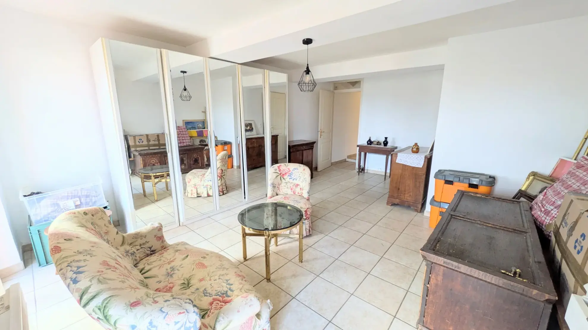 Appartement duplex avec balcon et cour dans les Albères à Sorede 