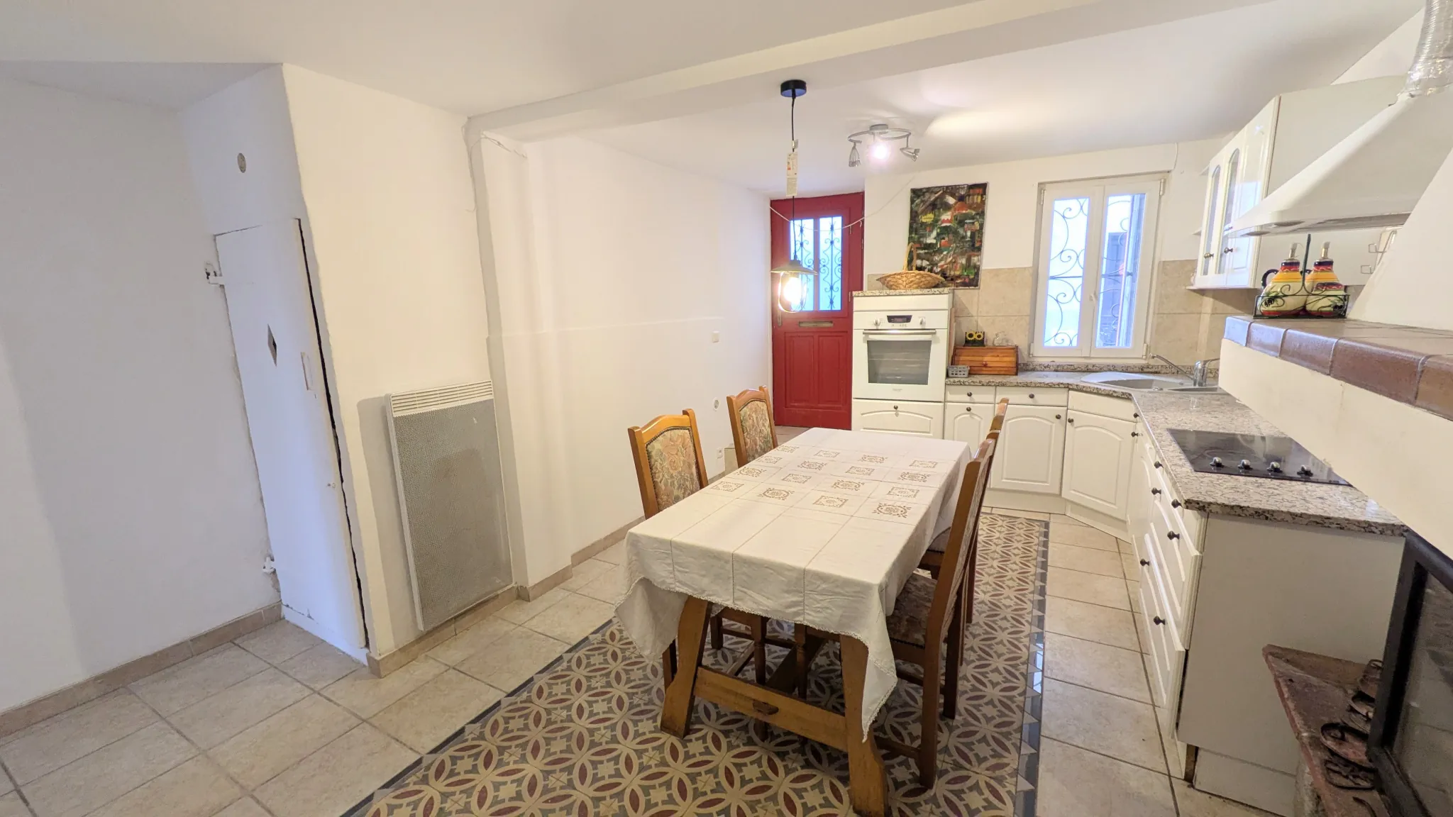 Appartement duplex avec balcon et cour dans les Albères à Sorede 