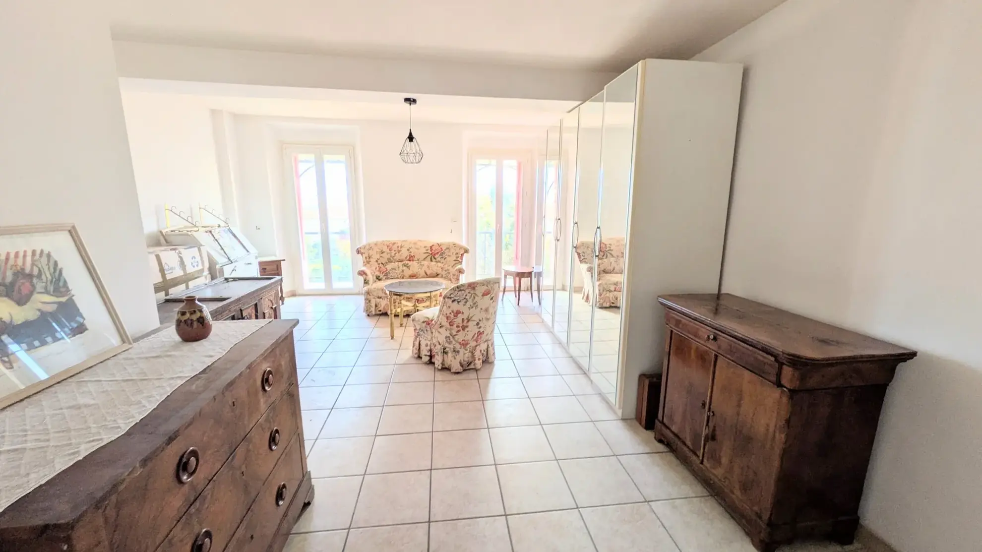 Appartement duplex avec balcon et cour dans les Albères à Sorede 