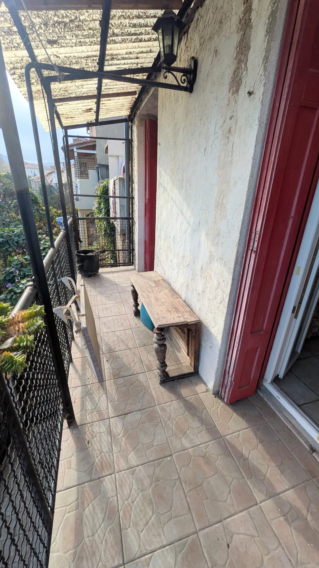 Appartement duplex avec balcon et cour dans les Albères à Sorede 