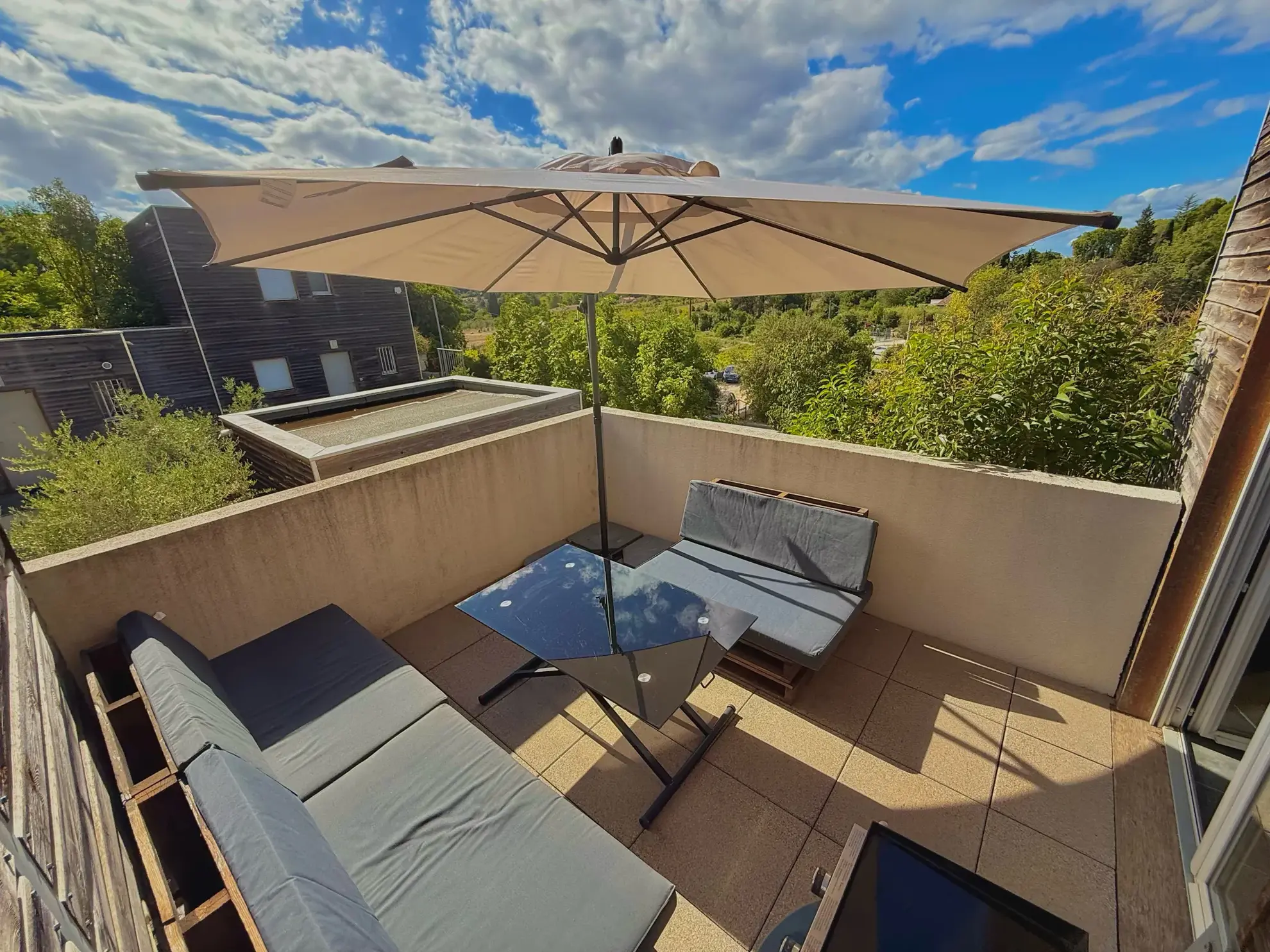 Magnifique appartement T2 avec terrasse et garage à Montpellier Sud