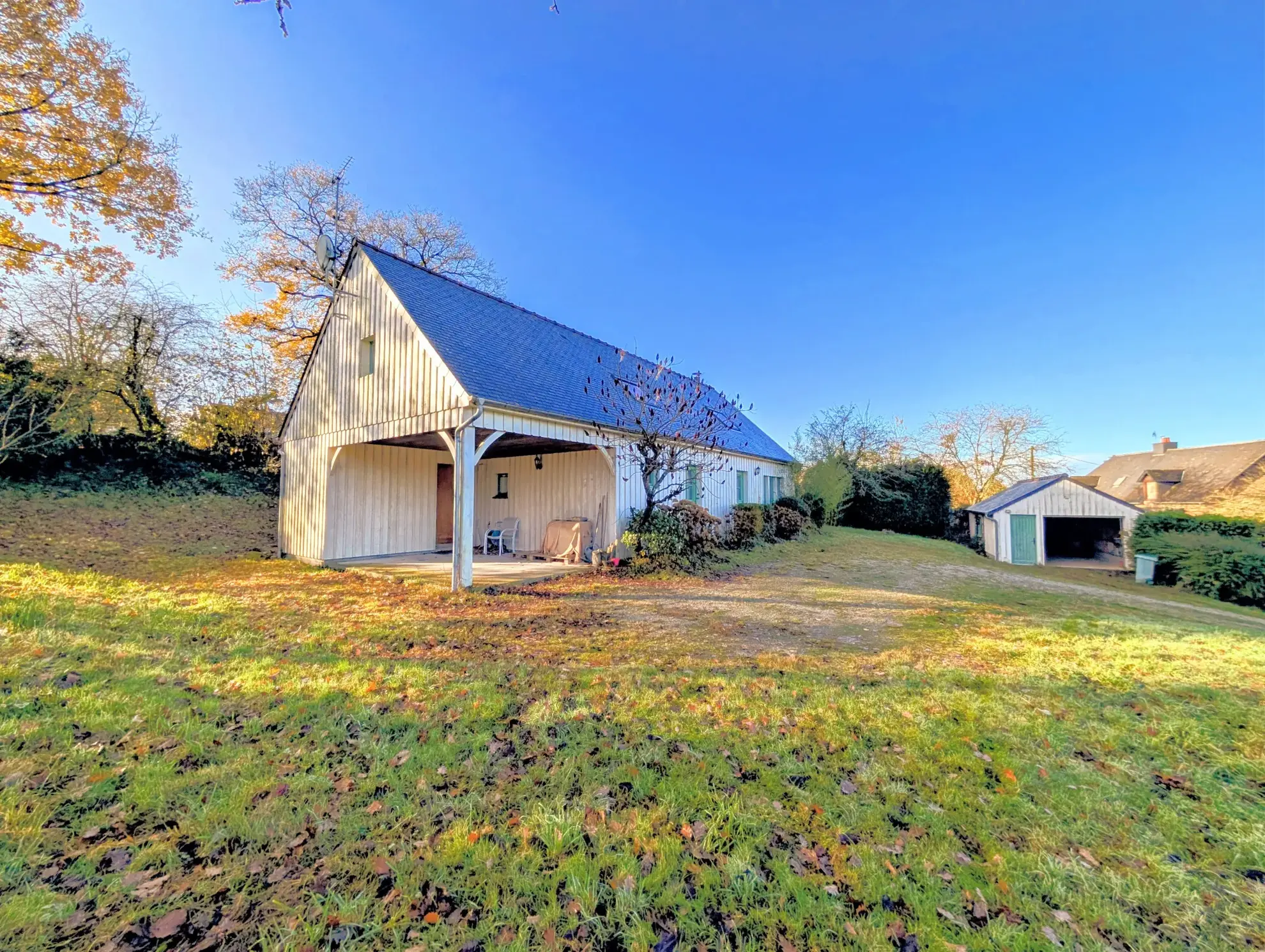 Maison contemporaine en ossature bois avec 4 chambres à Saint Malo de Beignon 