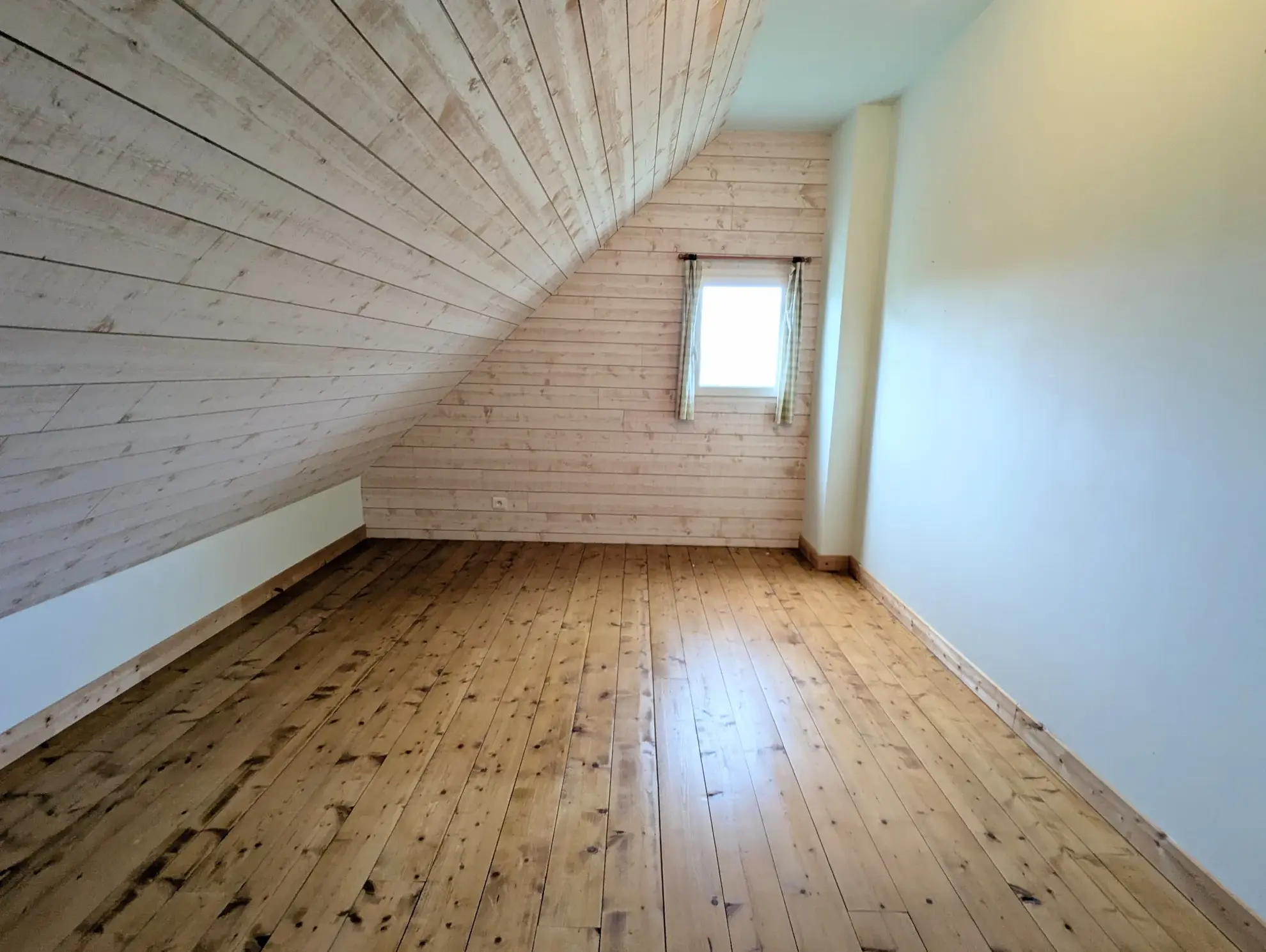 Maison contemporaine en ossature bois avec 4 chambres à Saint Malo de Beignon 