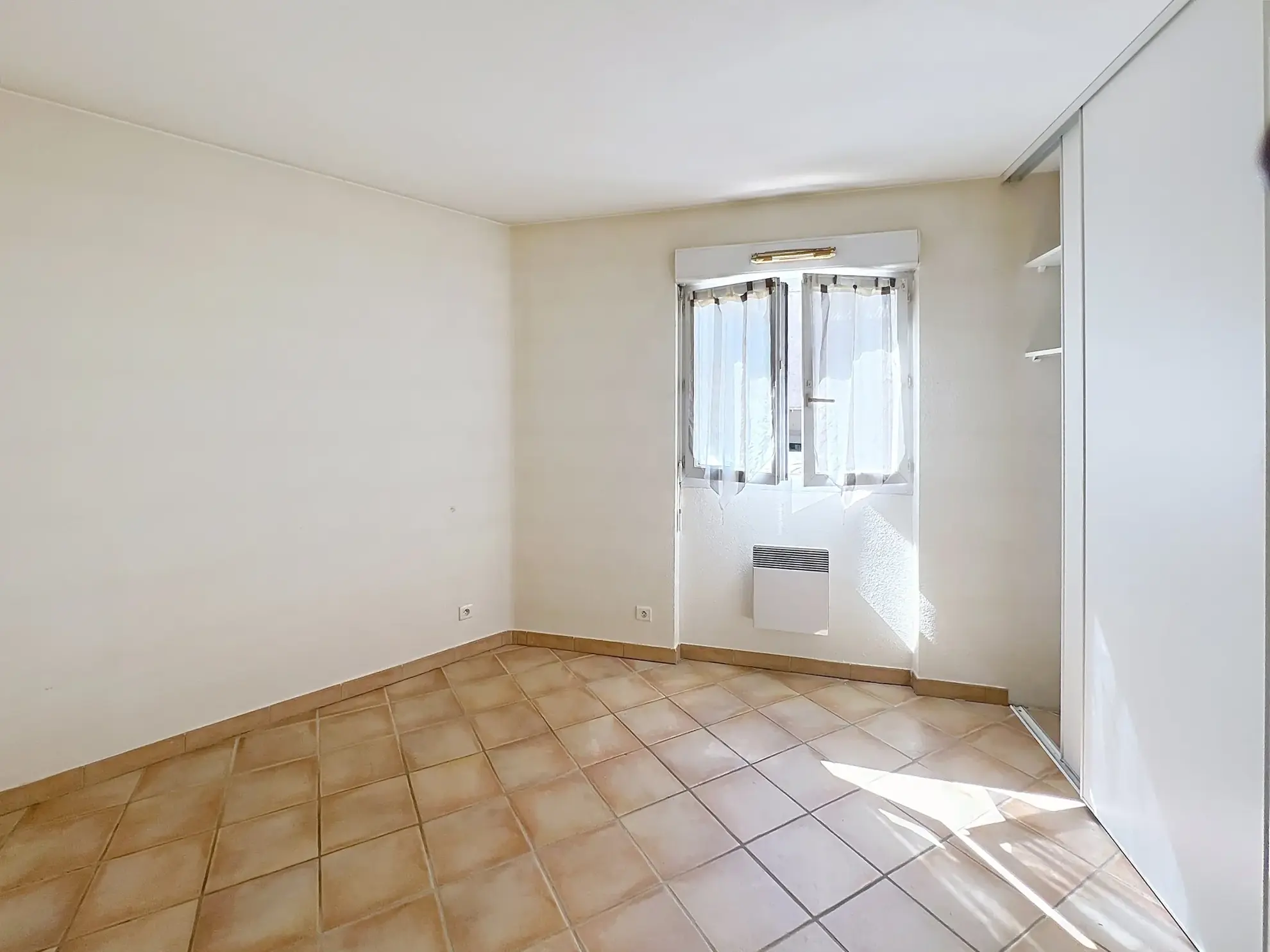 Appartement de 51 m² en plein centre de Vaison-la-Romaine avec parking et cave 