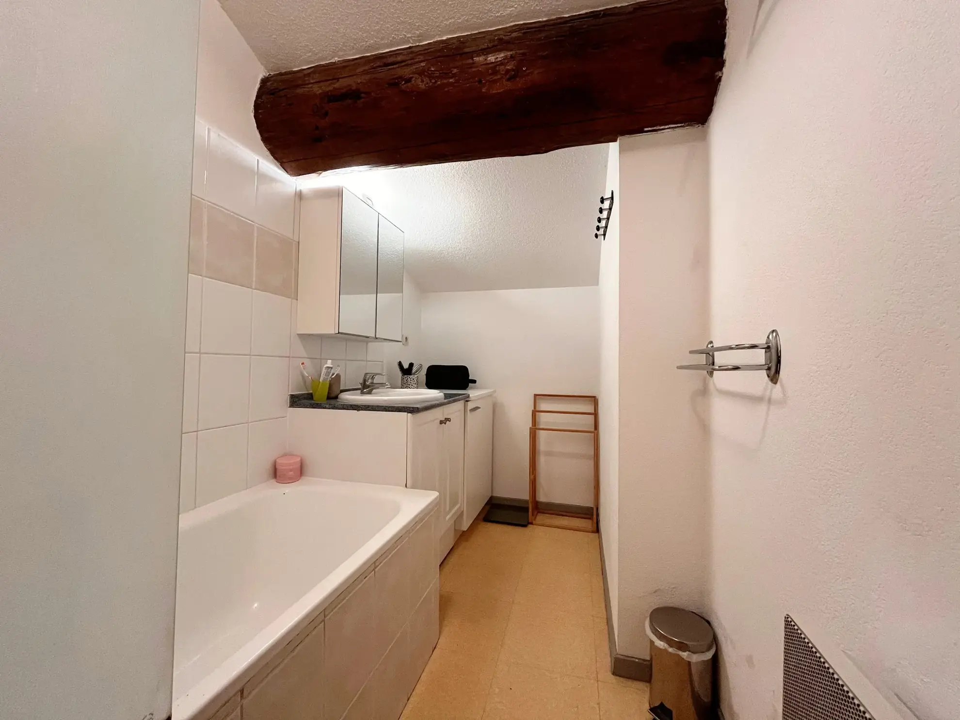 Bel appartement duplex de 117 m² avec parking à Jassans Riottier 