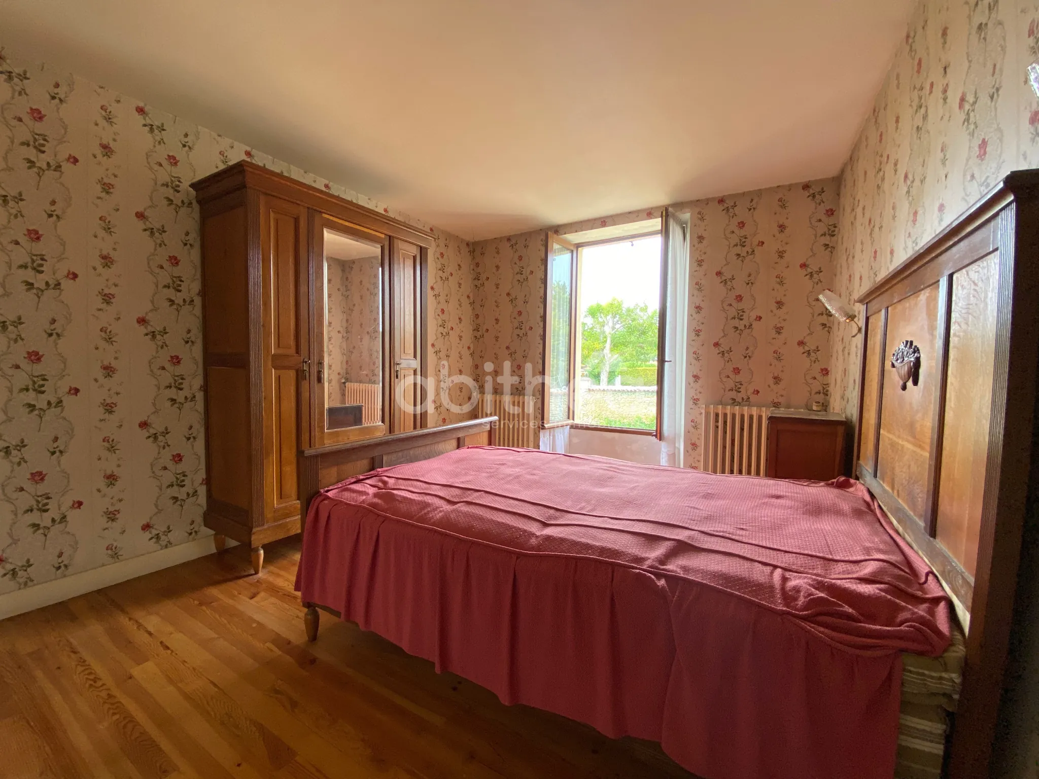 Belle maison charentaise de 142 m² avec dépendances à Javrezac près de Cognac 