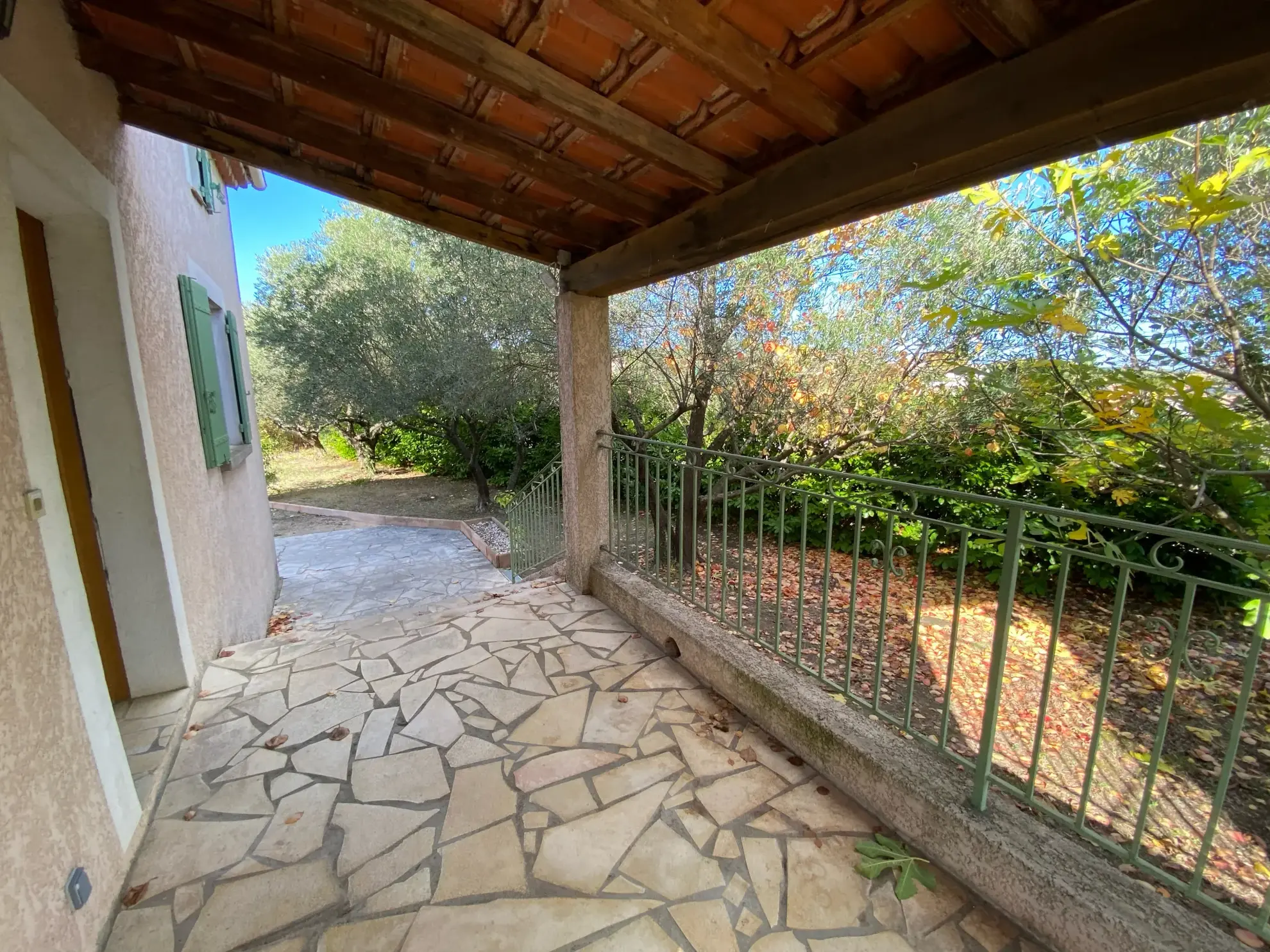 Belle villa F3/F4 avec terrasse, garage et terrain arboré à Sauve, proche Anduze 