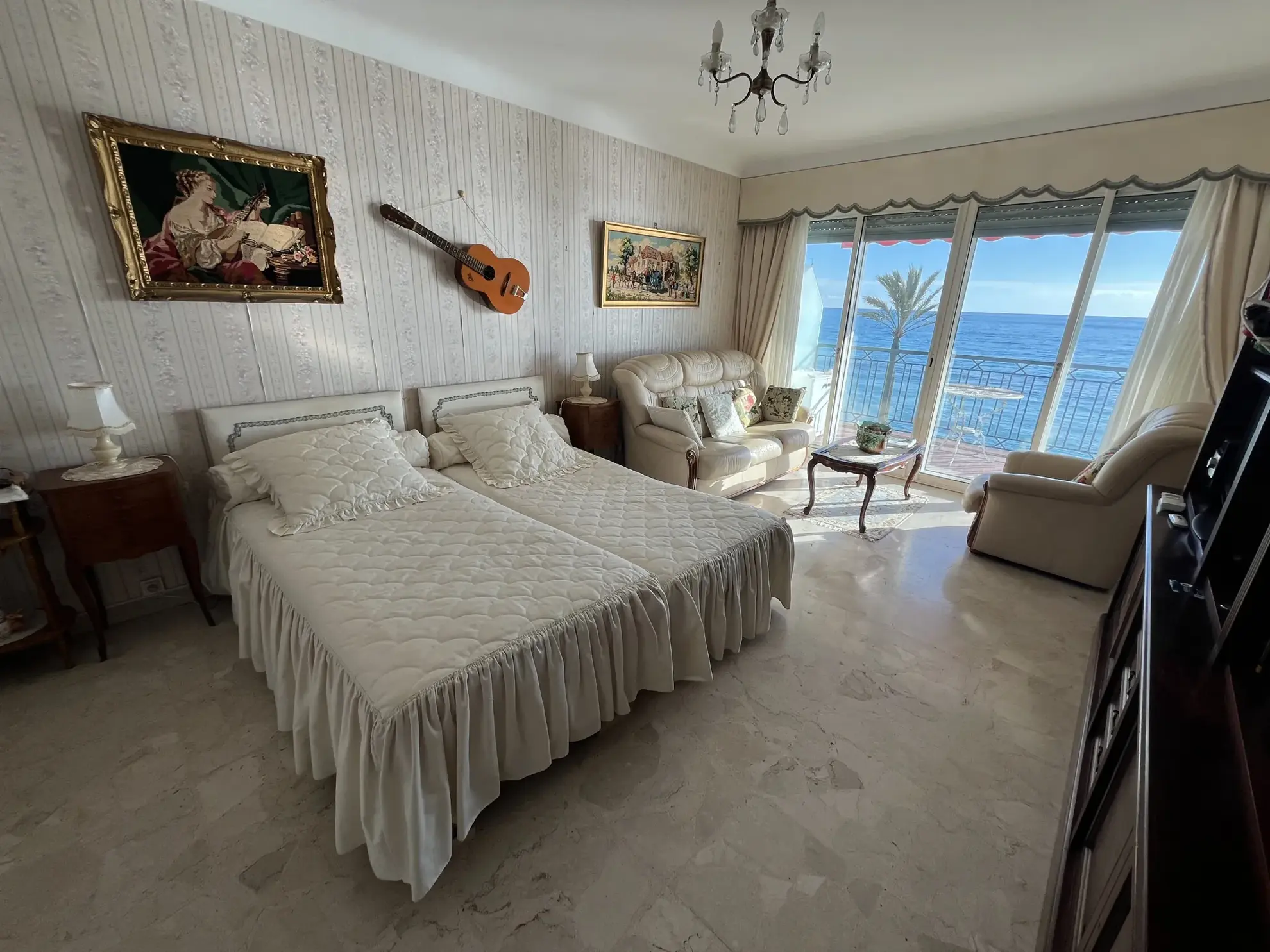 Studio avec vue imprenable sur la mer à Roquebrune Cap Martin 