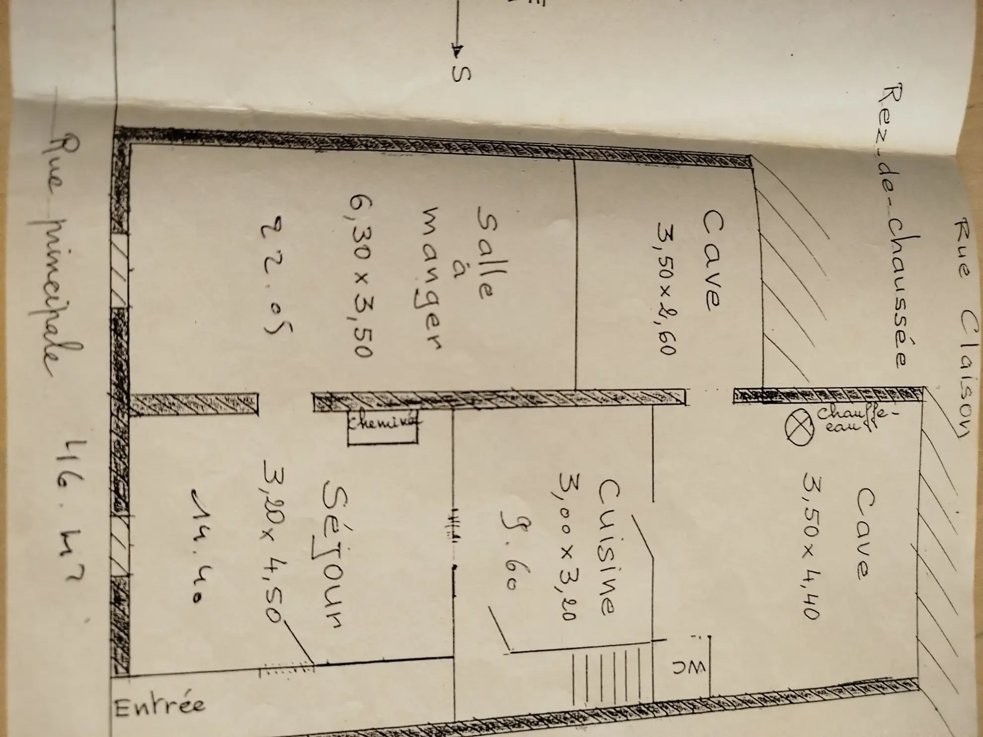 Maison de village rénovée de 140 m² avec vue sur les montagnes du Jura 