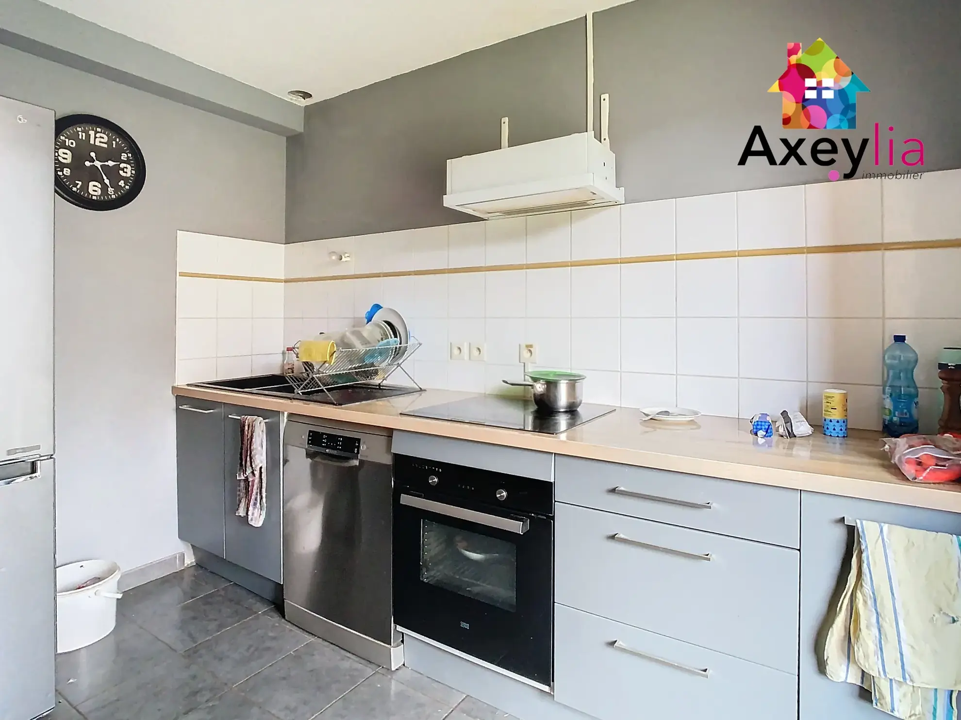 Maison familiale de ville avec terrasse et garage à Riorges