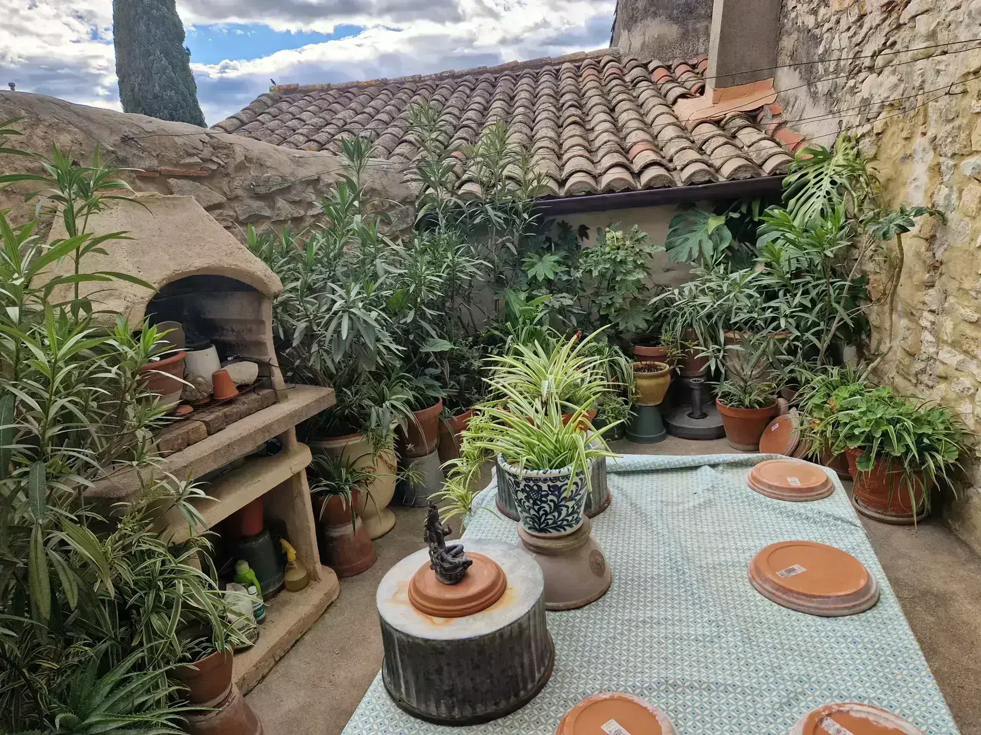 Maison en pierre à vendre à Lecques près de Sommières, 125 m² avec garage et terrasse 