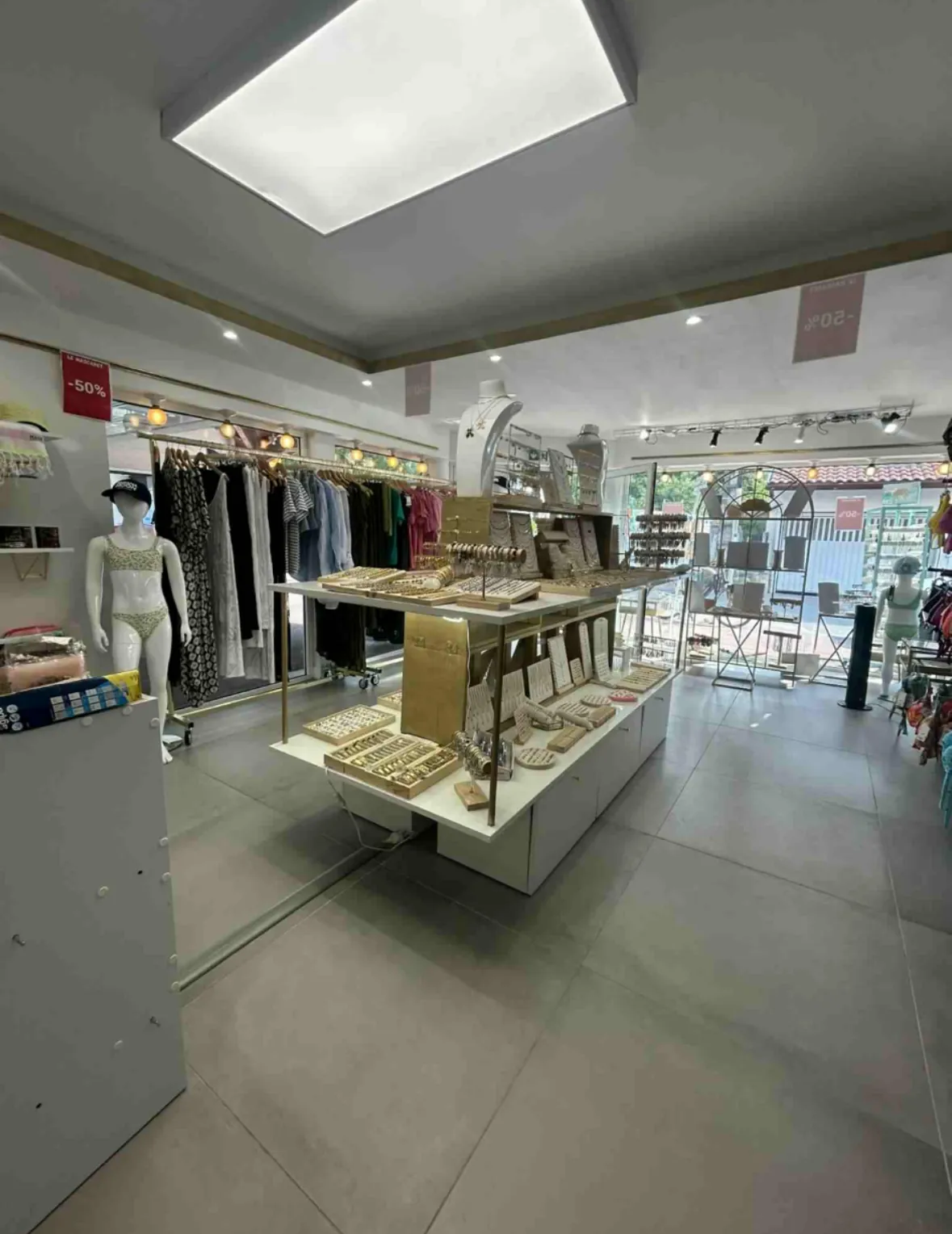 Local commercial à vendre 38 m² en centre-ville de Soorts-Hossegor