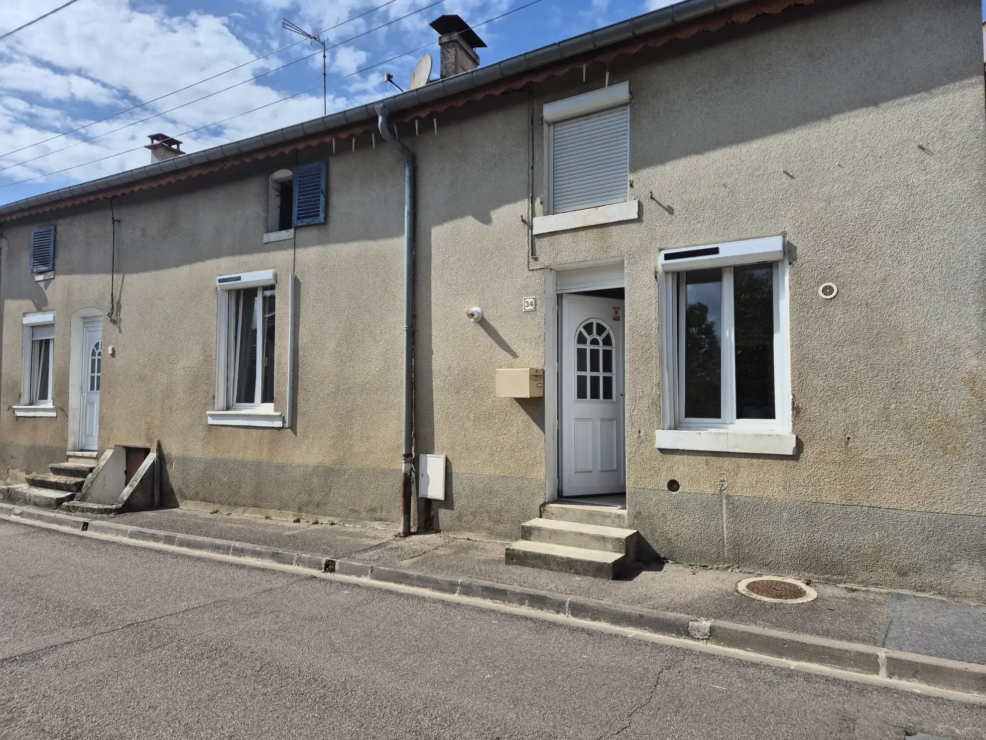 Maison de village de 82m² avec grange et jardin à Roches-sur-Marne