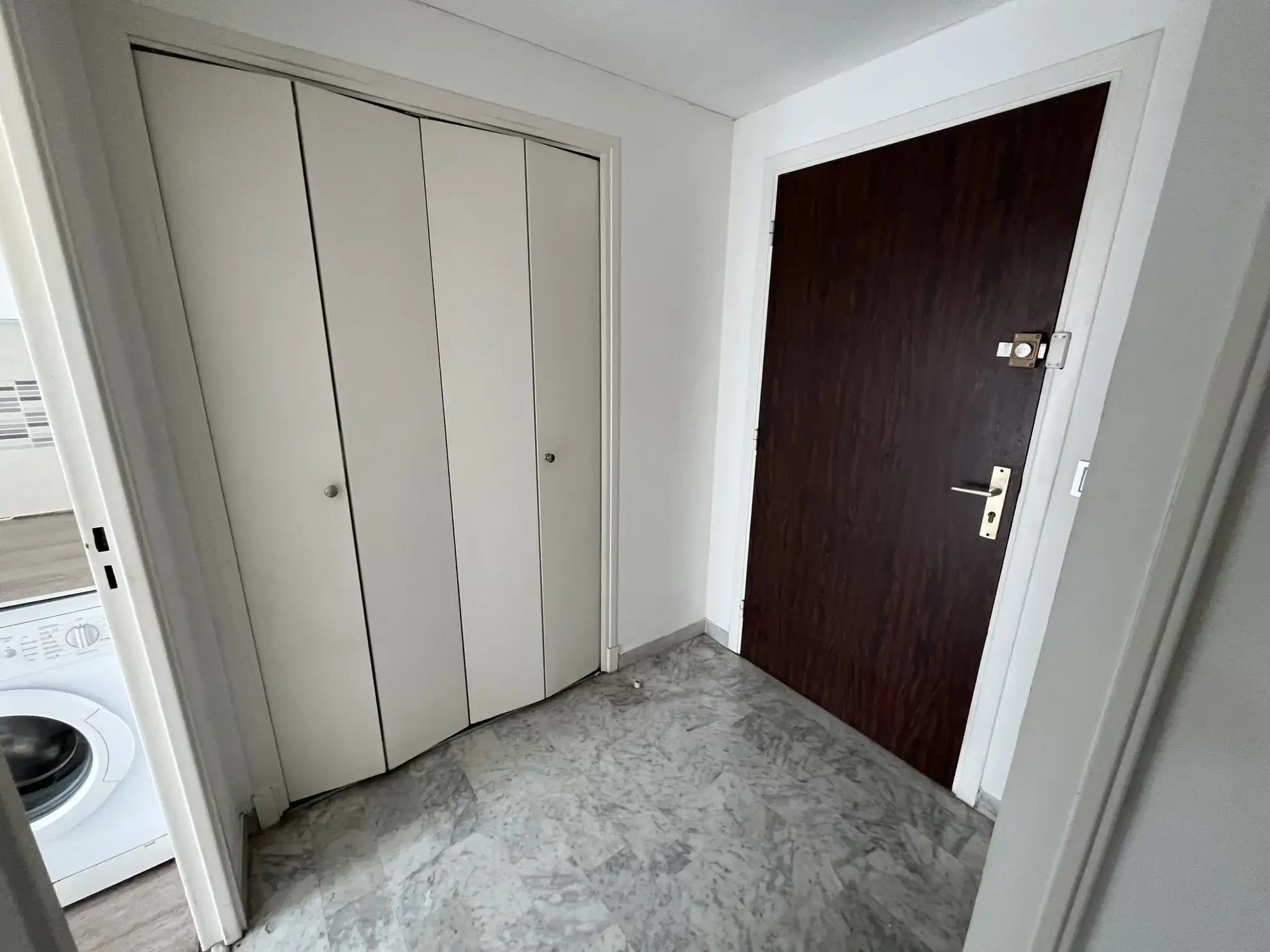 Appartement 3 pièces lumineux au centre de Roquebrune-Cap-Martin avec cave et garage disponible 