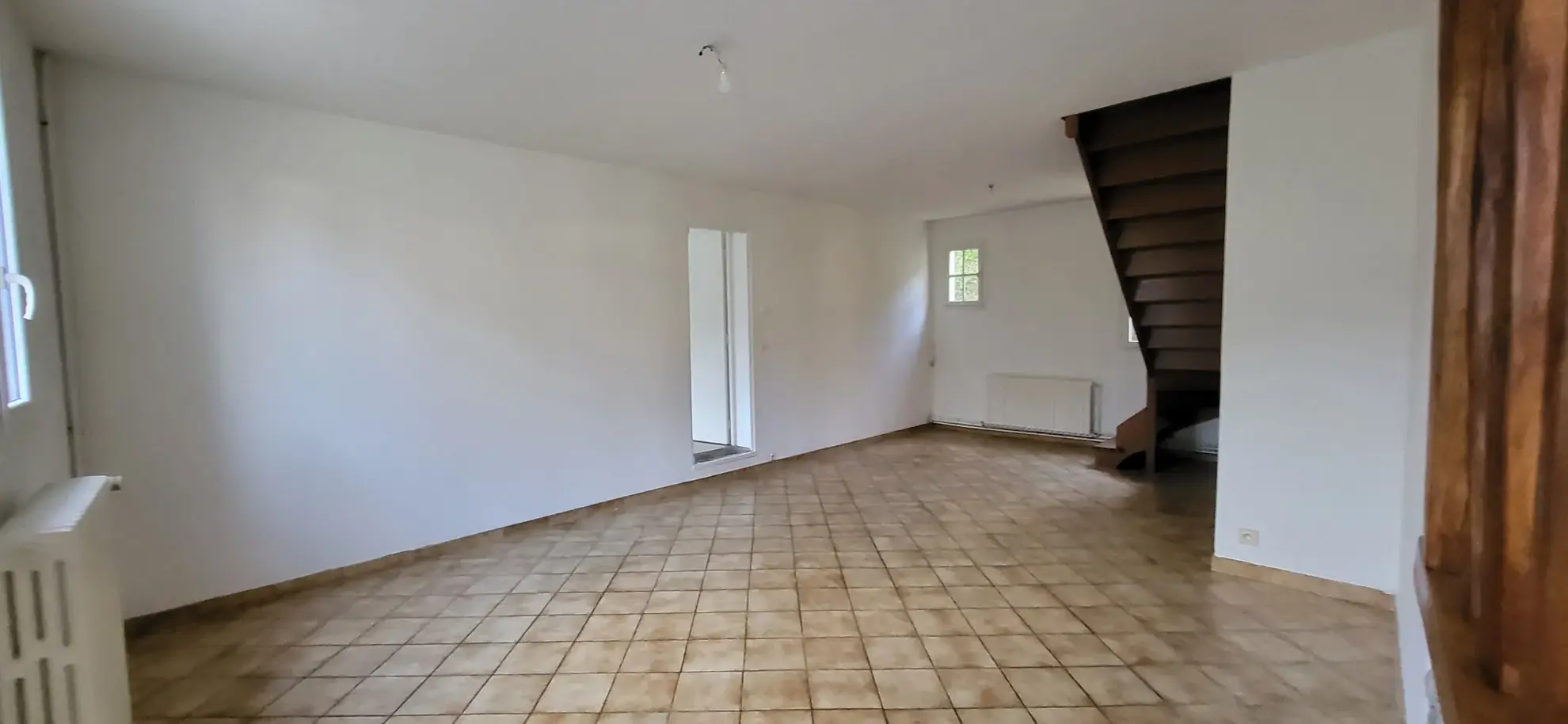 Belle maison de 140 m² à Yvetot, idéal pour famille ou investissement, à vendre pour 189 000 € 