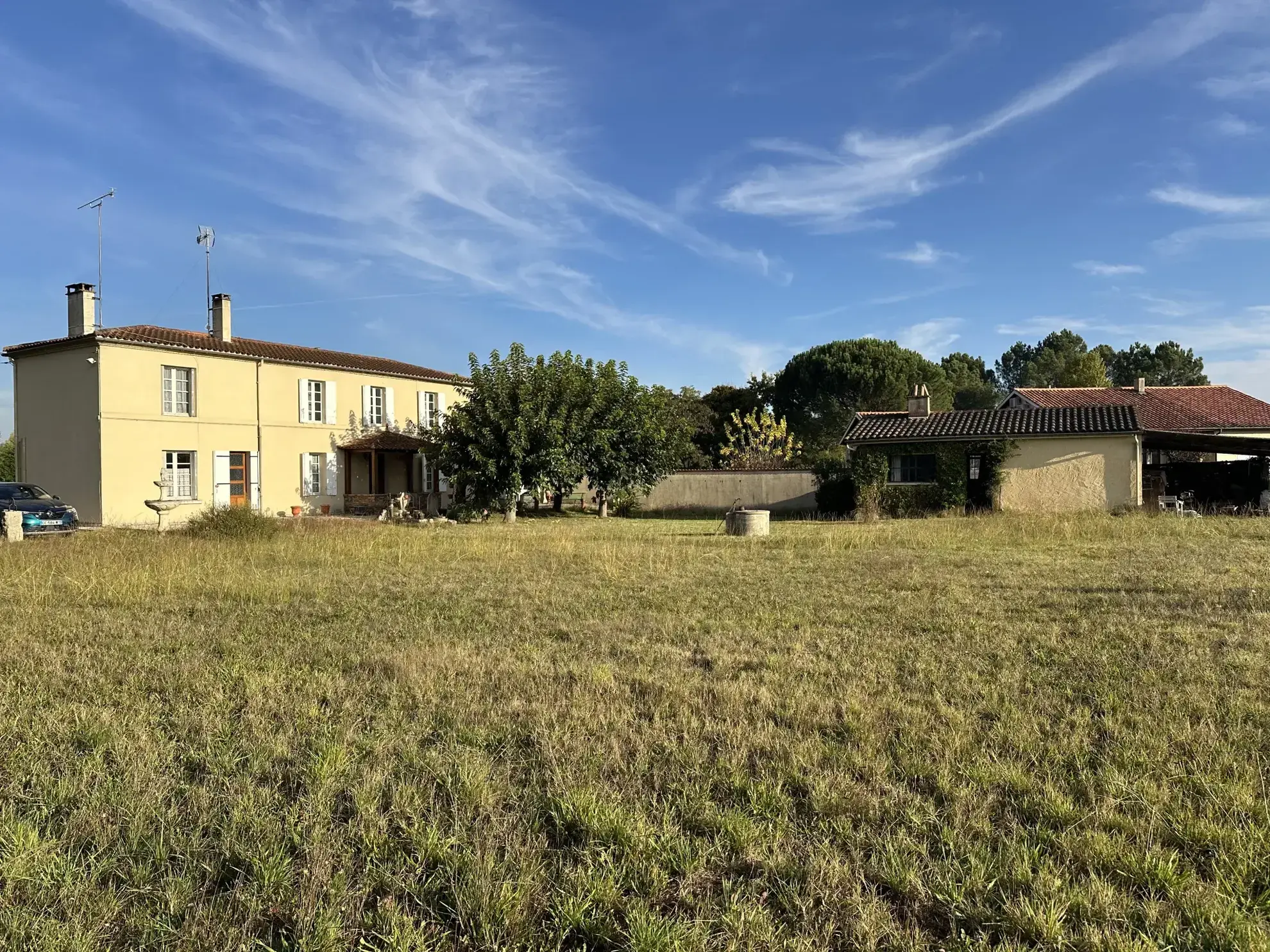 Maison en pierre avec appartement T2 à Marmande – grand terrain et dépendances