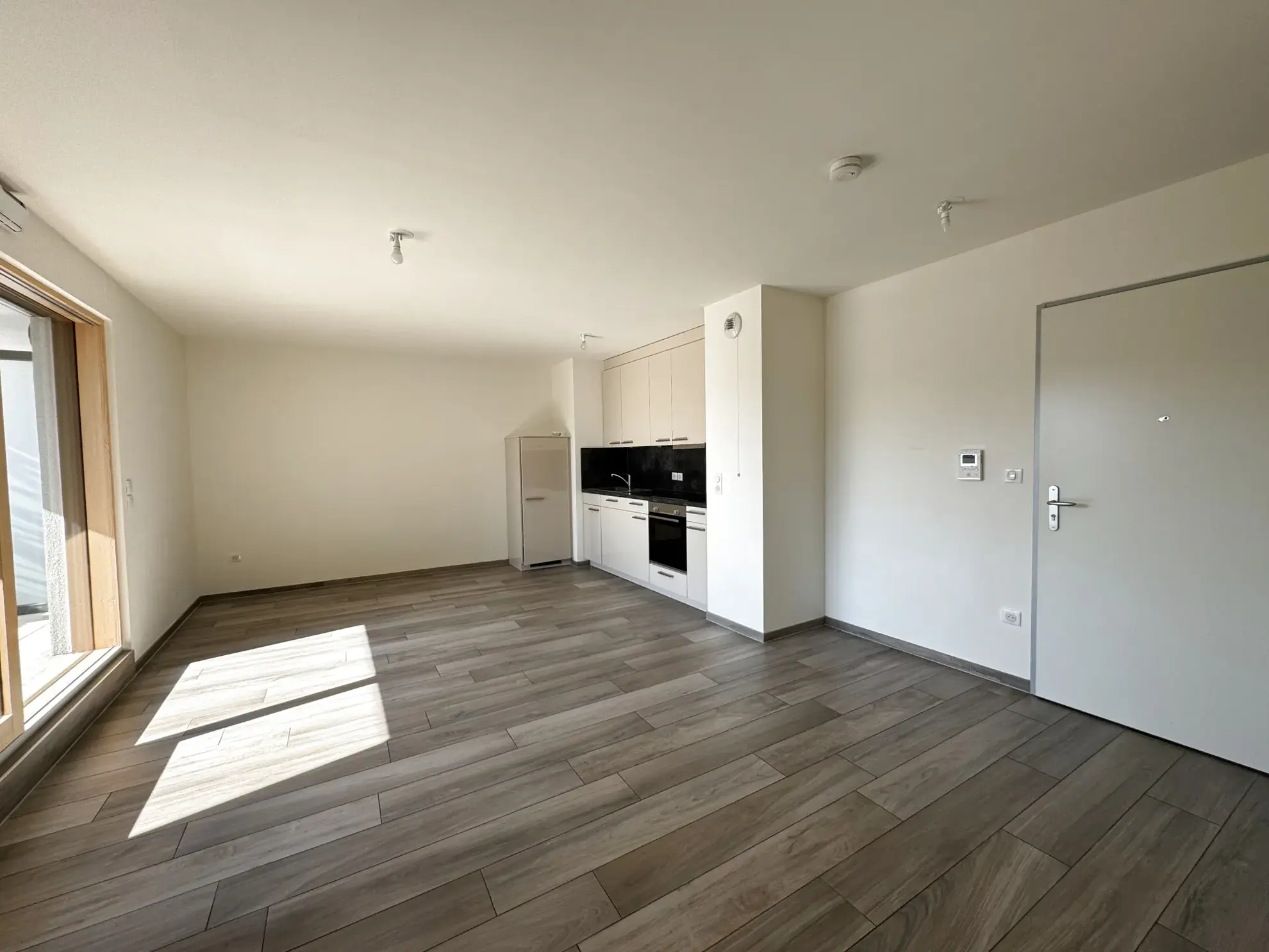 Bel appartement T3 au centre de Saint-Louis avec terrasse, cave et parking 