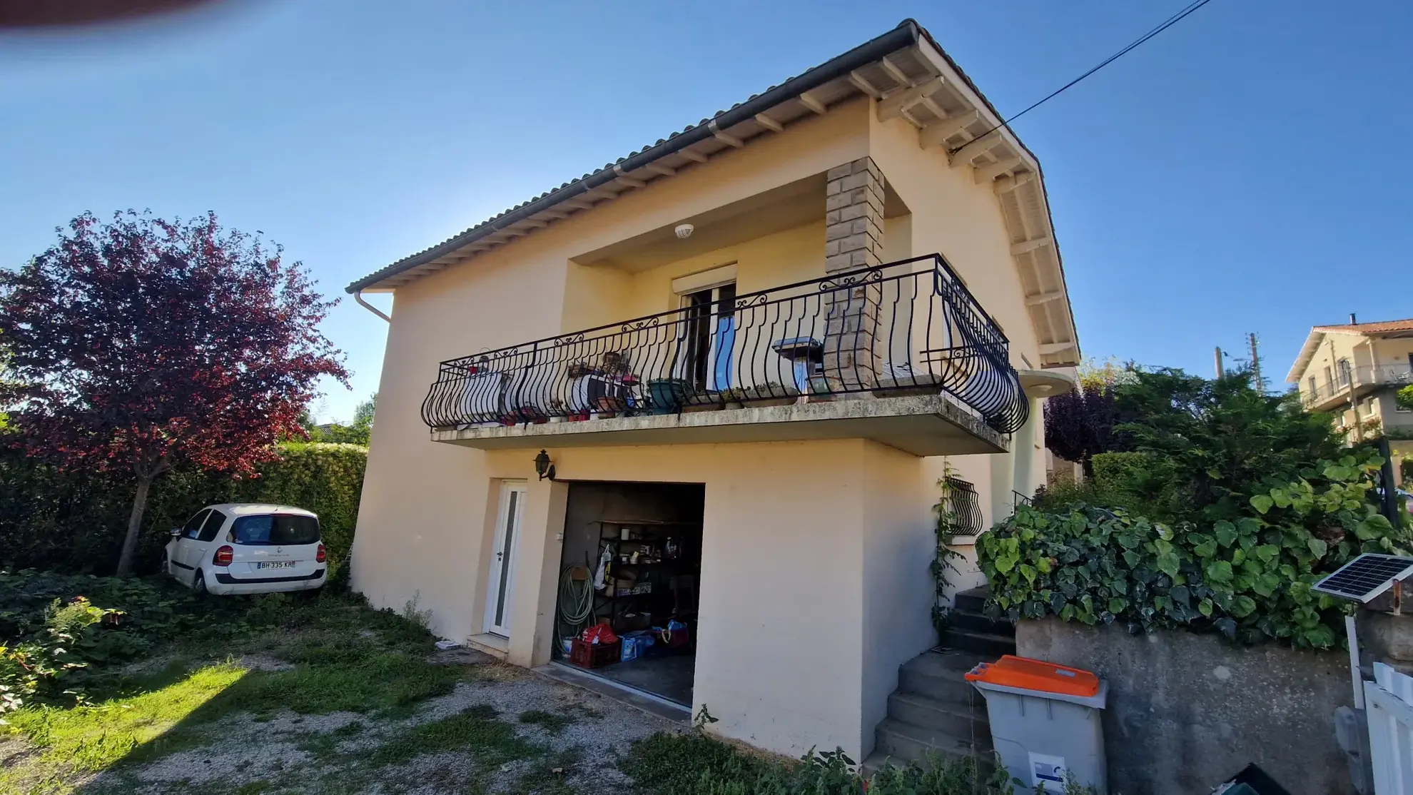 Villa à Millau de style année 60 avec 119 m² habitables et terrain clos