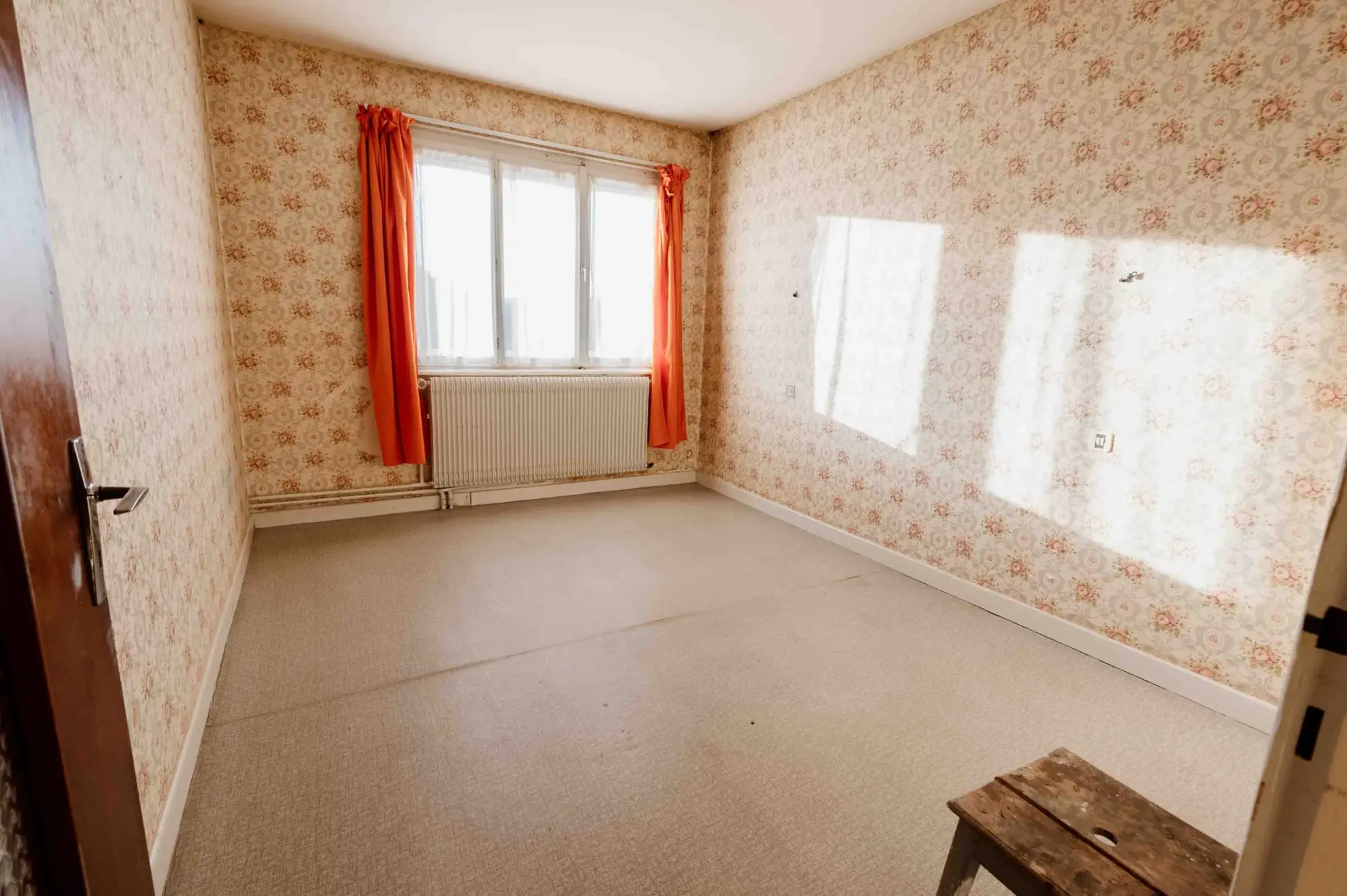 Maison individuelle à La Longeville avec grand terrain et potentiel d'aménagement 