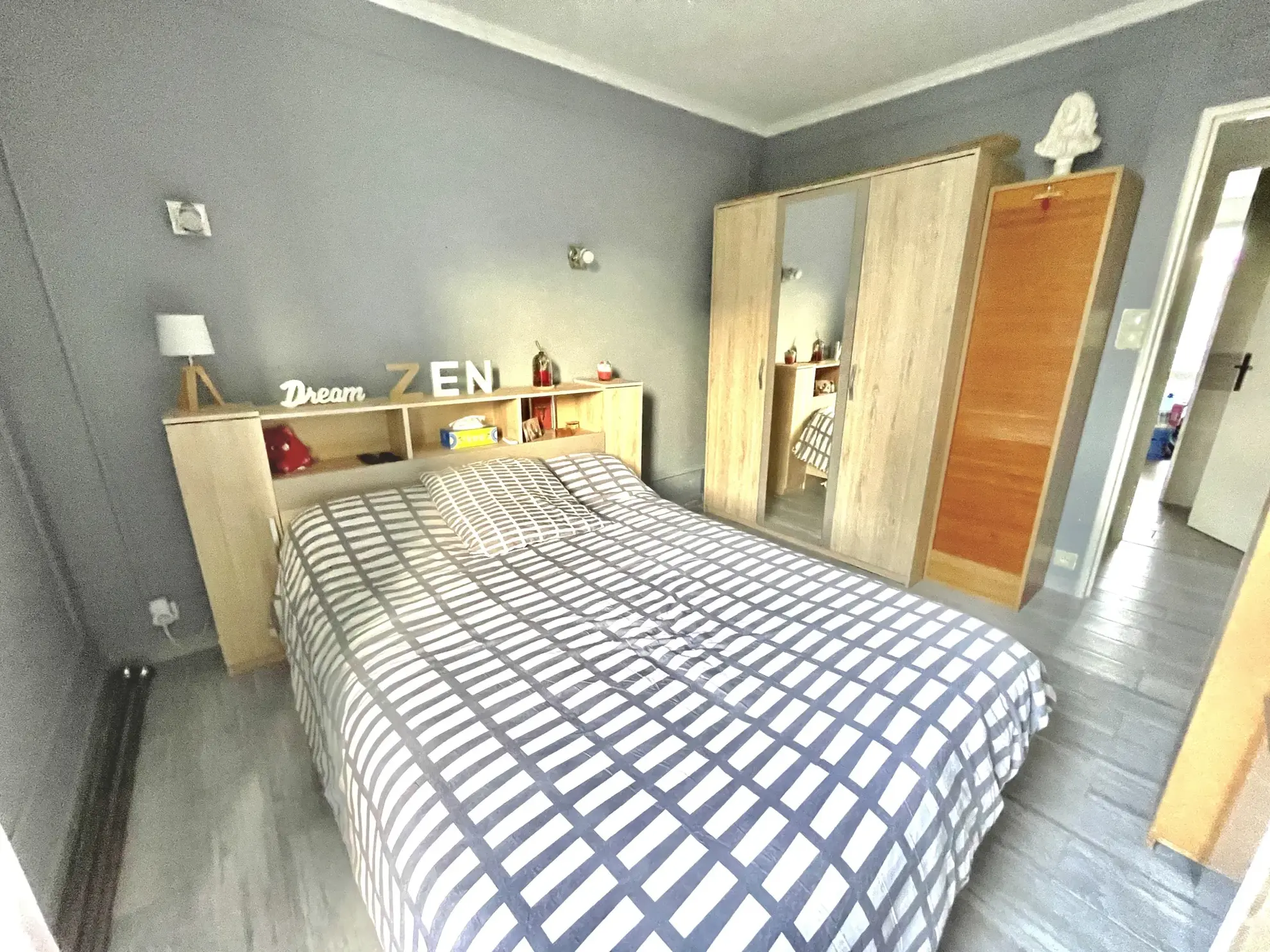 Bel appartement de 87 m² avec balcon et cave à Saint-Quentin 