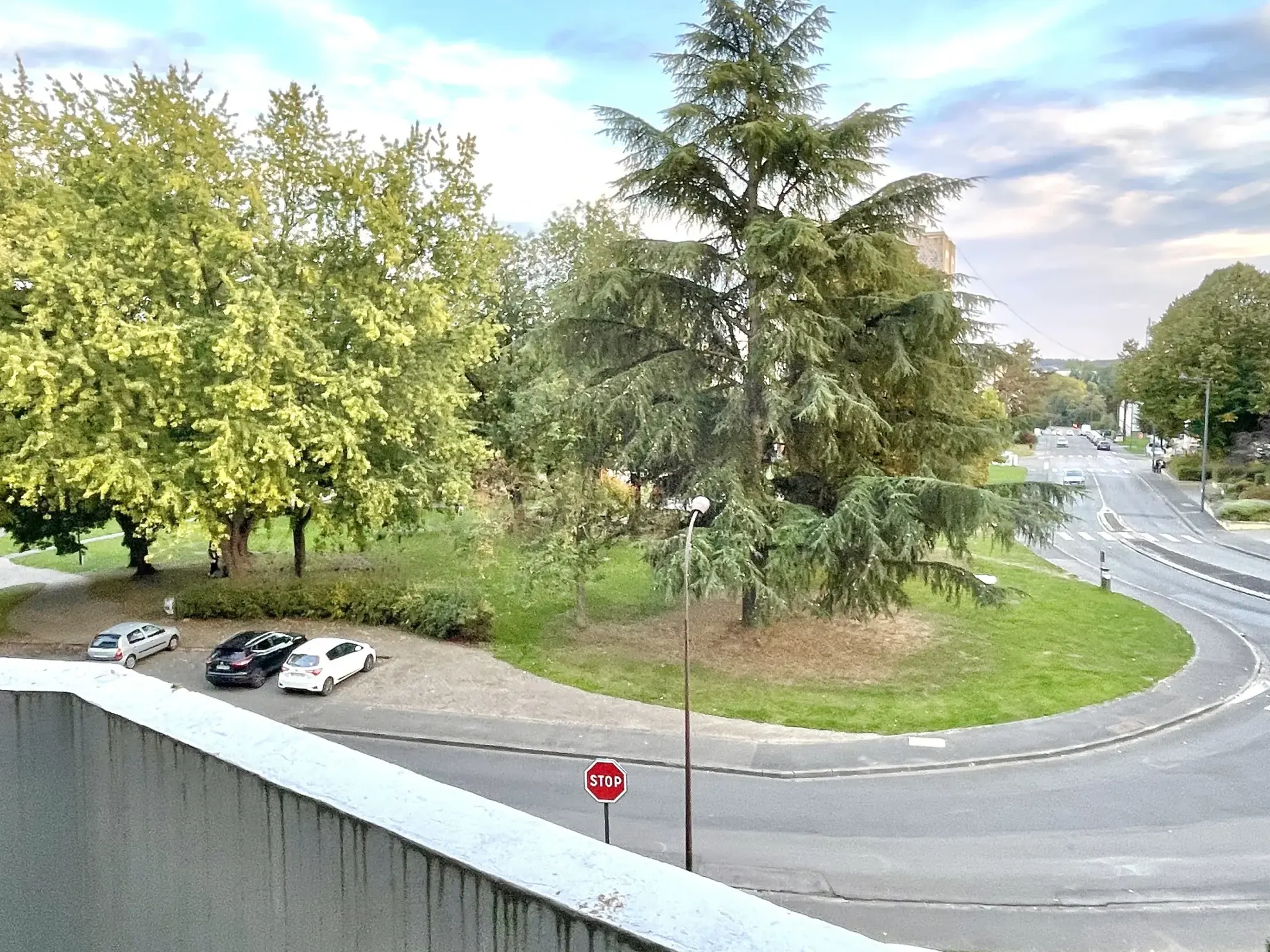 Bel appartement de 87 m² avec balcon et cave à Saint-Quentin 