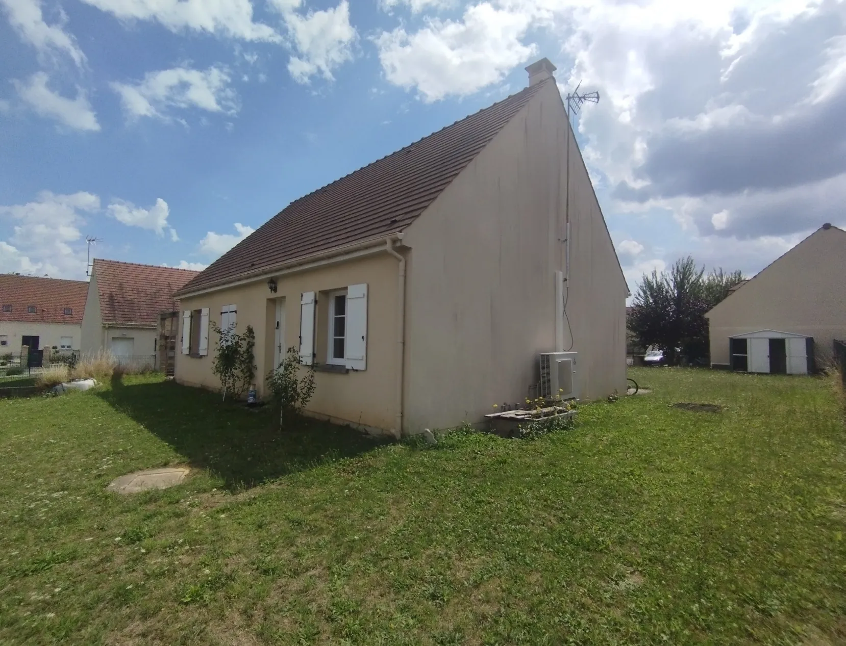 Pavillon moderne de 80 m² à Guiscard proche Noyon, sécurisé et économique