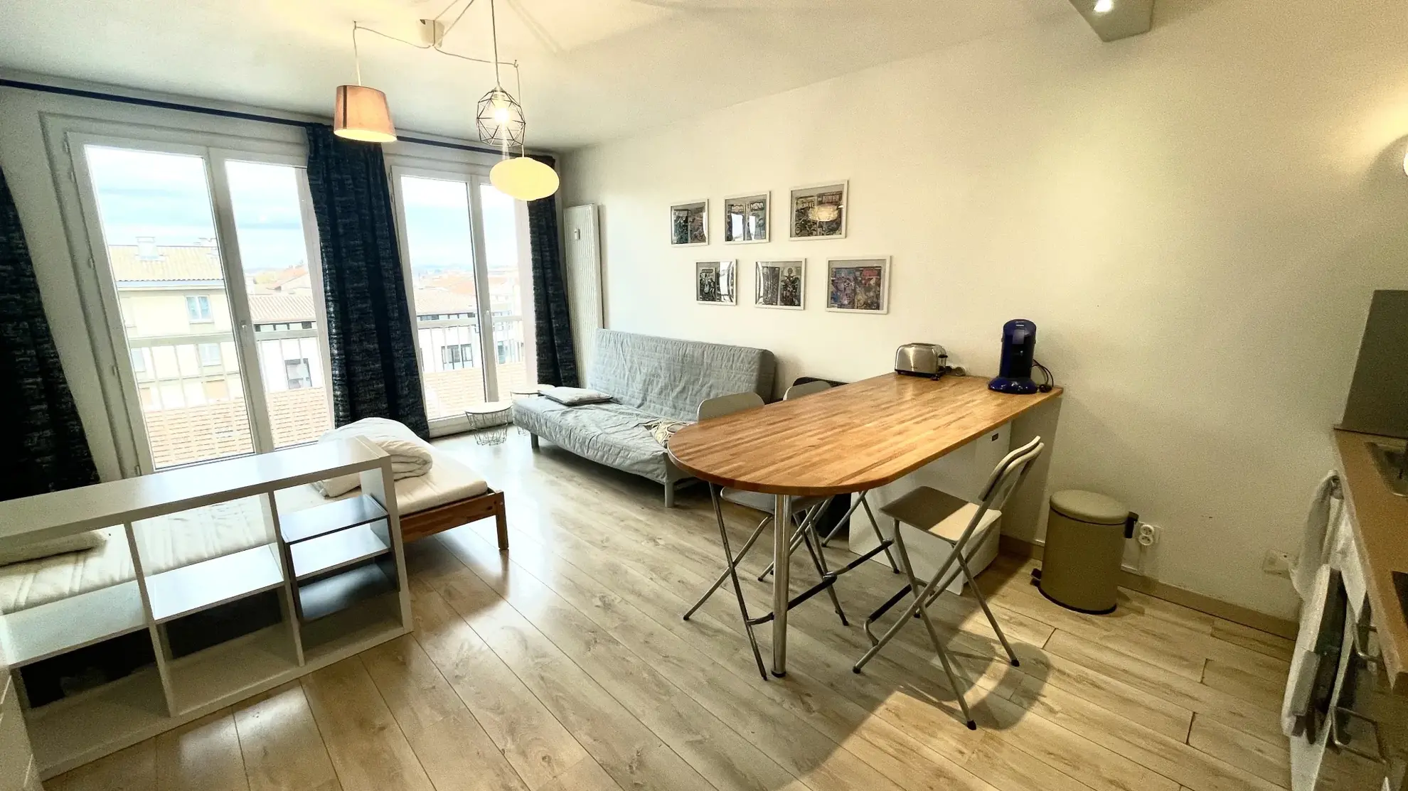 Studio de 30 m² avec terrasse à Avignon intra-muros, secteur calme et recherché 