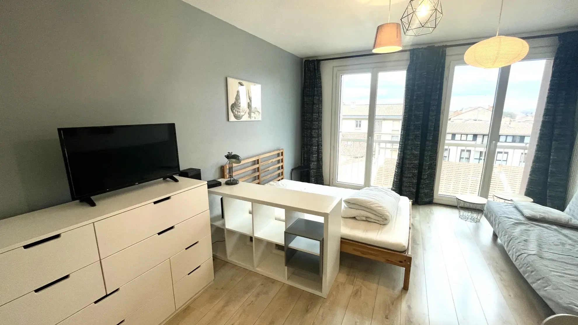 Studio de 30 m² avec terrasse à Avignon intra-muros, secteur calme et recherché 