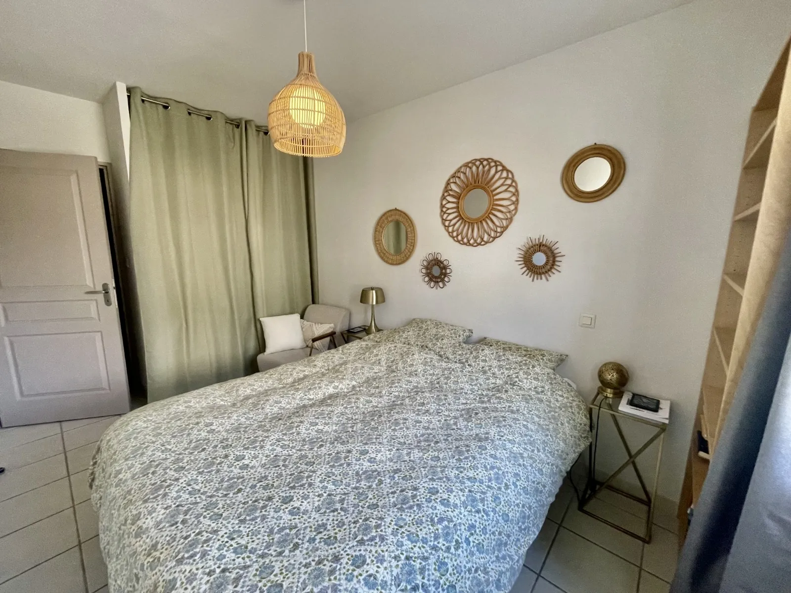 Appartement de 63 m² avec terrasse, jardin et parking à Malaucène 