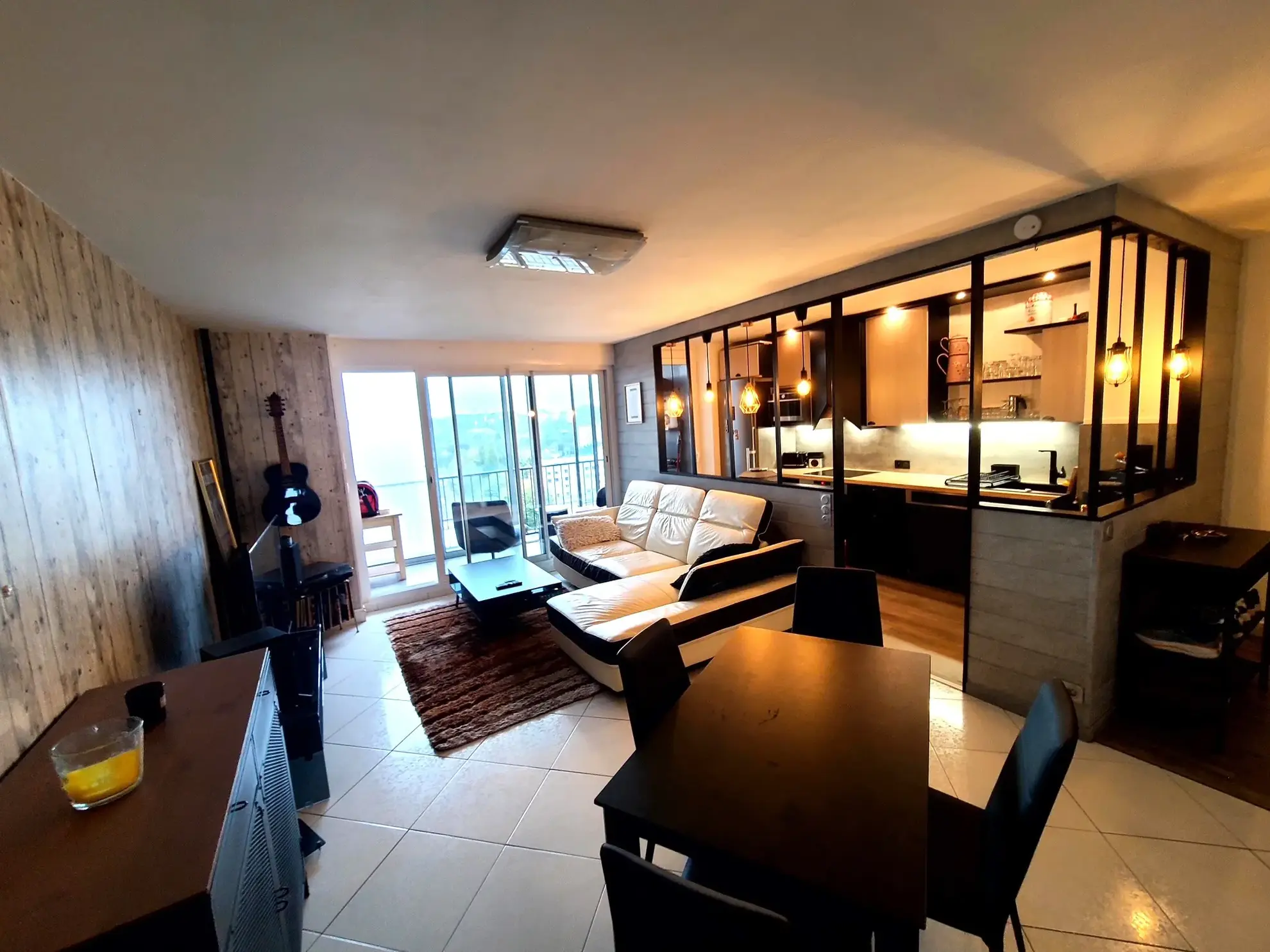 Bel appartement T3 rénové avec vue dégagée à Brest Bellevue