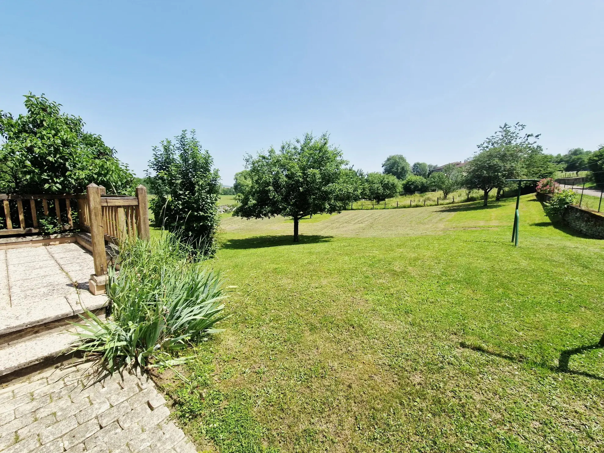 Maison en pierre de 38 m² avec terrasse près de Bourbonne-les-Bains 