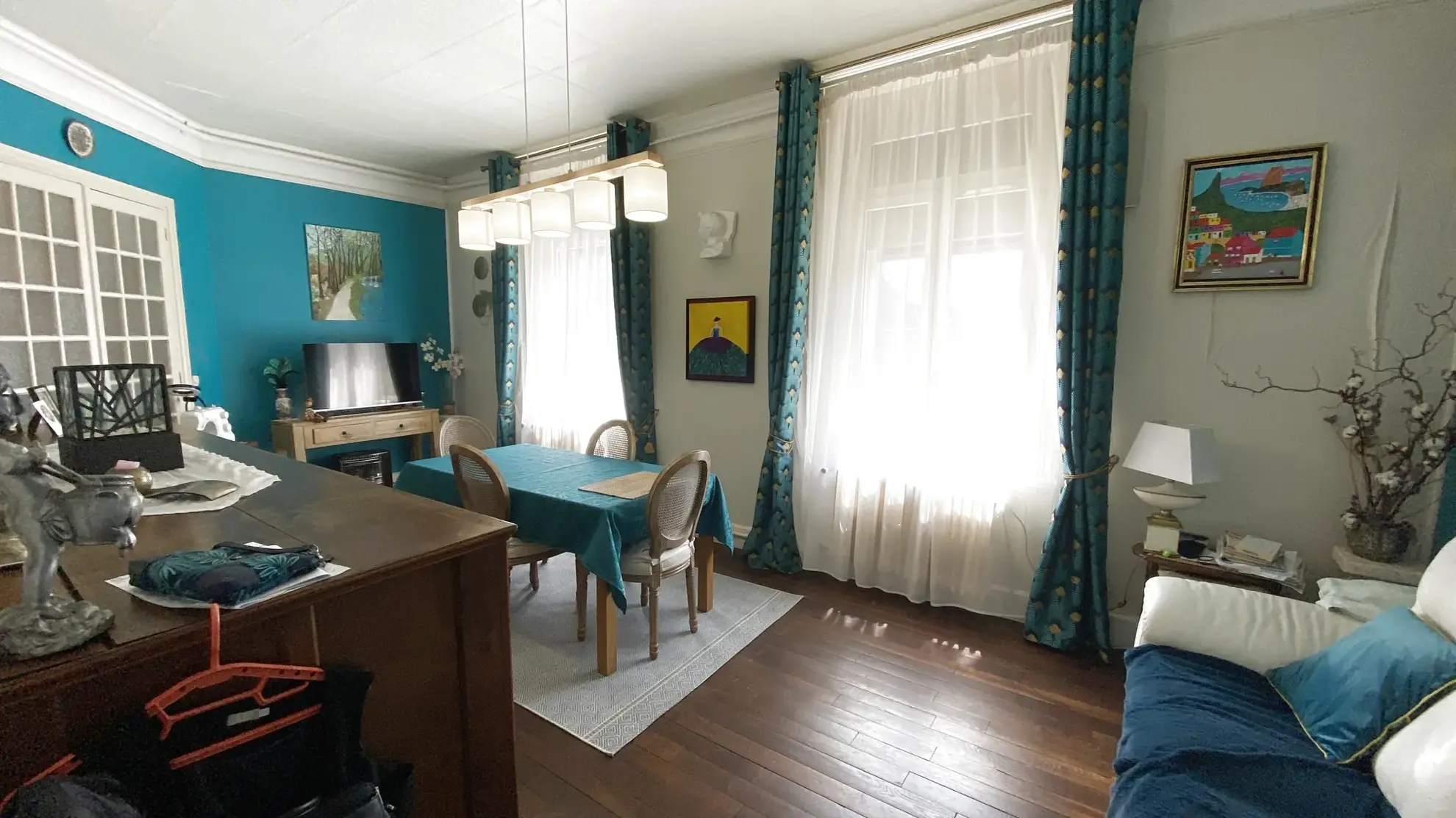 Charmante maison avec 6 chambres, grand terrain à Matigny 