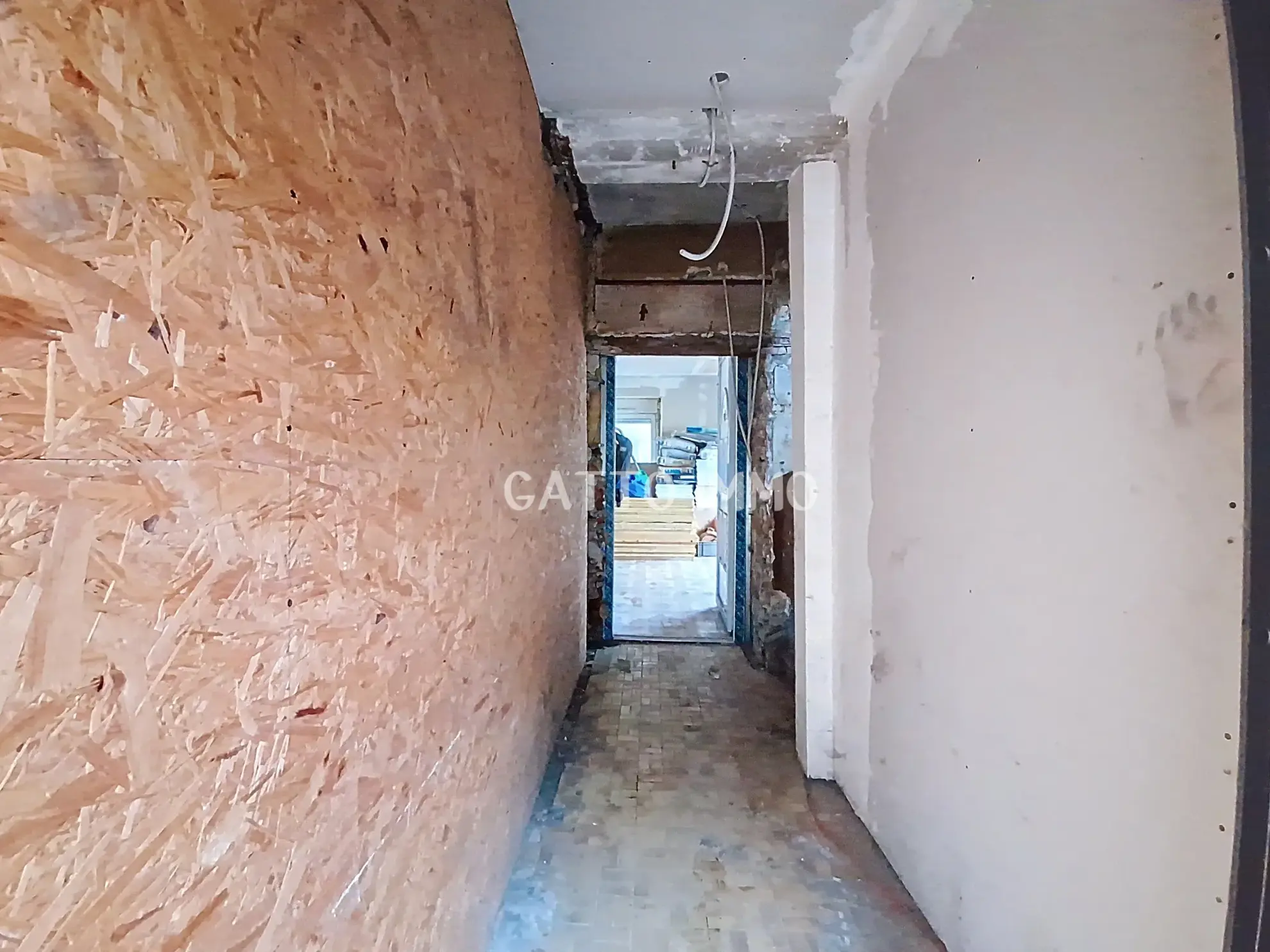 Maison à rénover de 136 m² au centre de Boulay, potentiel d'investissement 