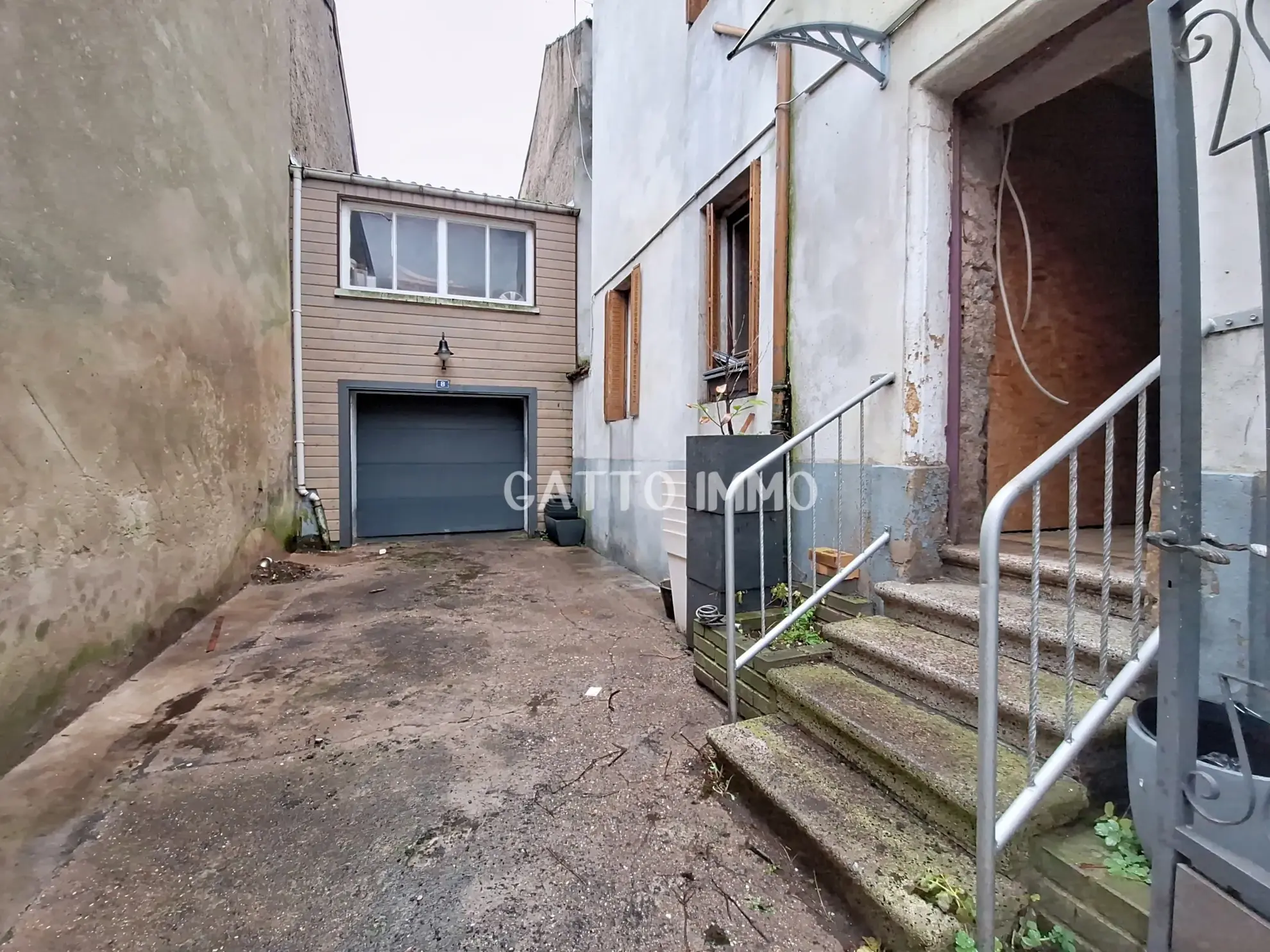 Maison à rénover de 136 m² au centre de Boulay, potentiel d'investissement