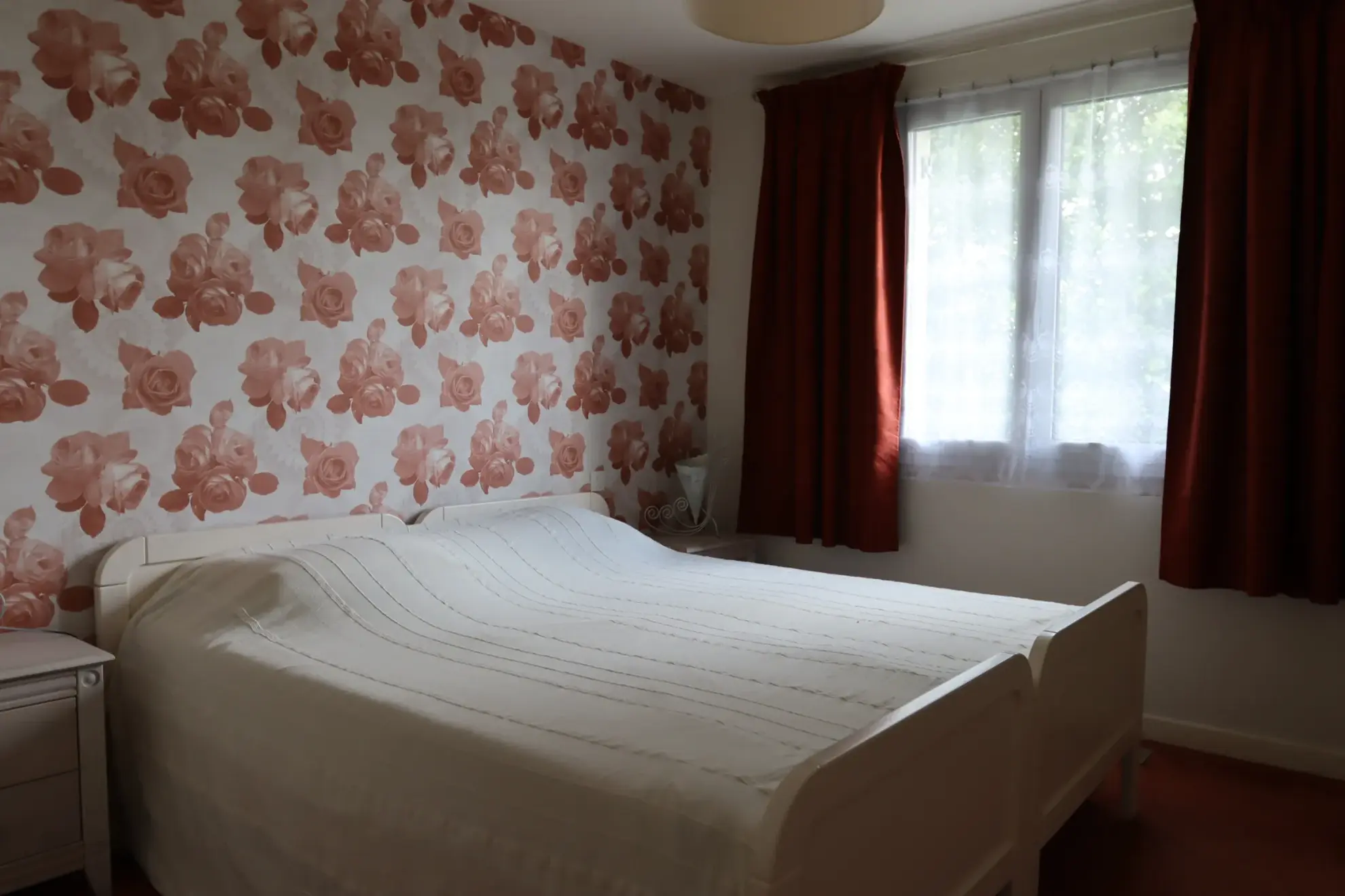 Maison avec potentiel locatif et chalet sur terrain de 5760 m² à Ainay-le-Château 