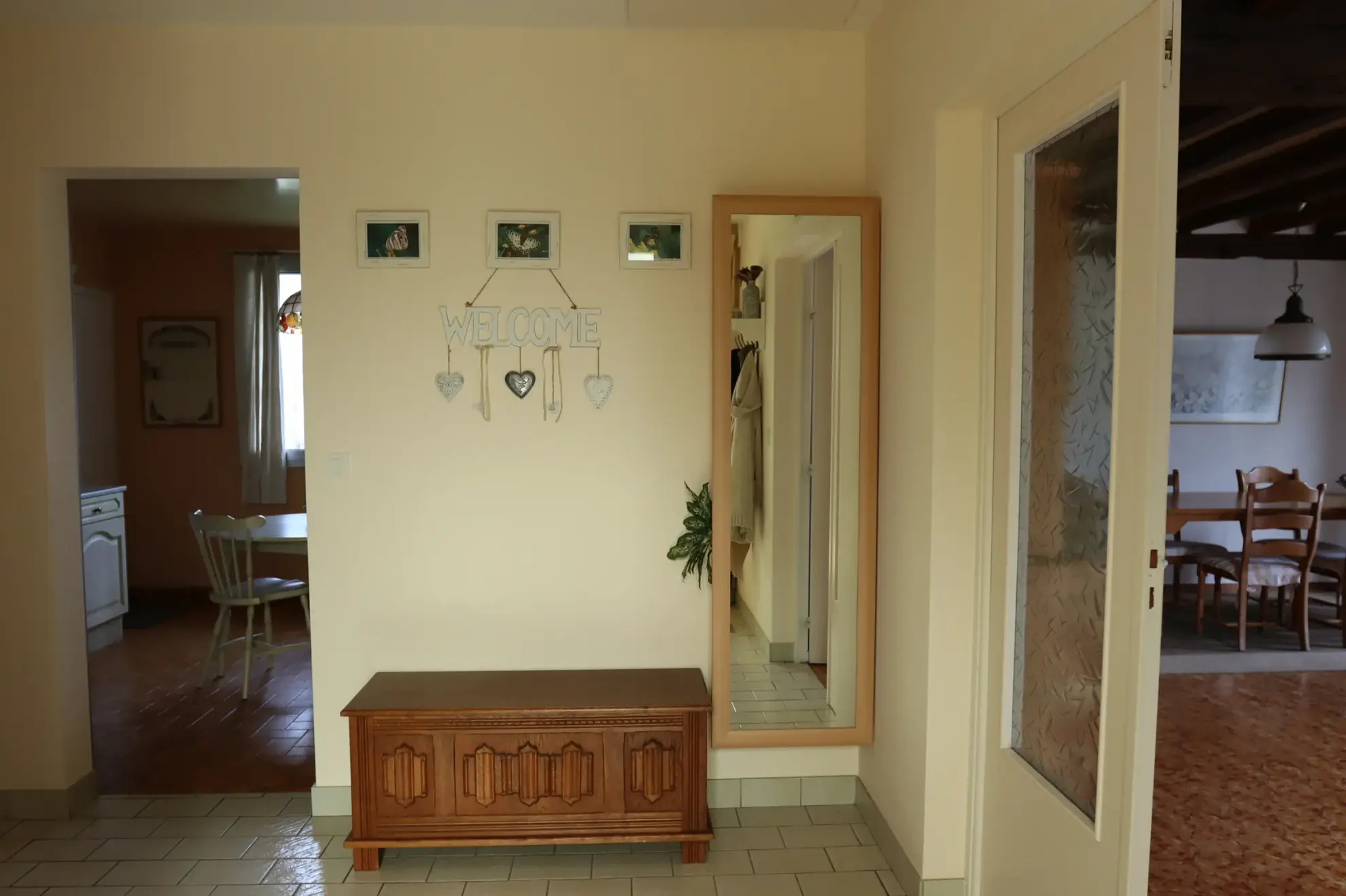 Maison avec potentiel locatif et chalet sur terrain de 5760 m² à Ainay-le-Château 