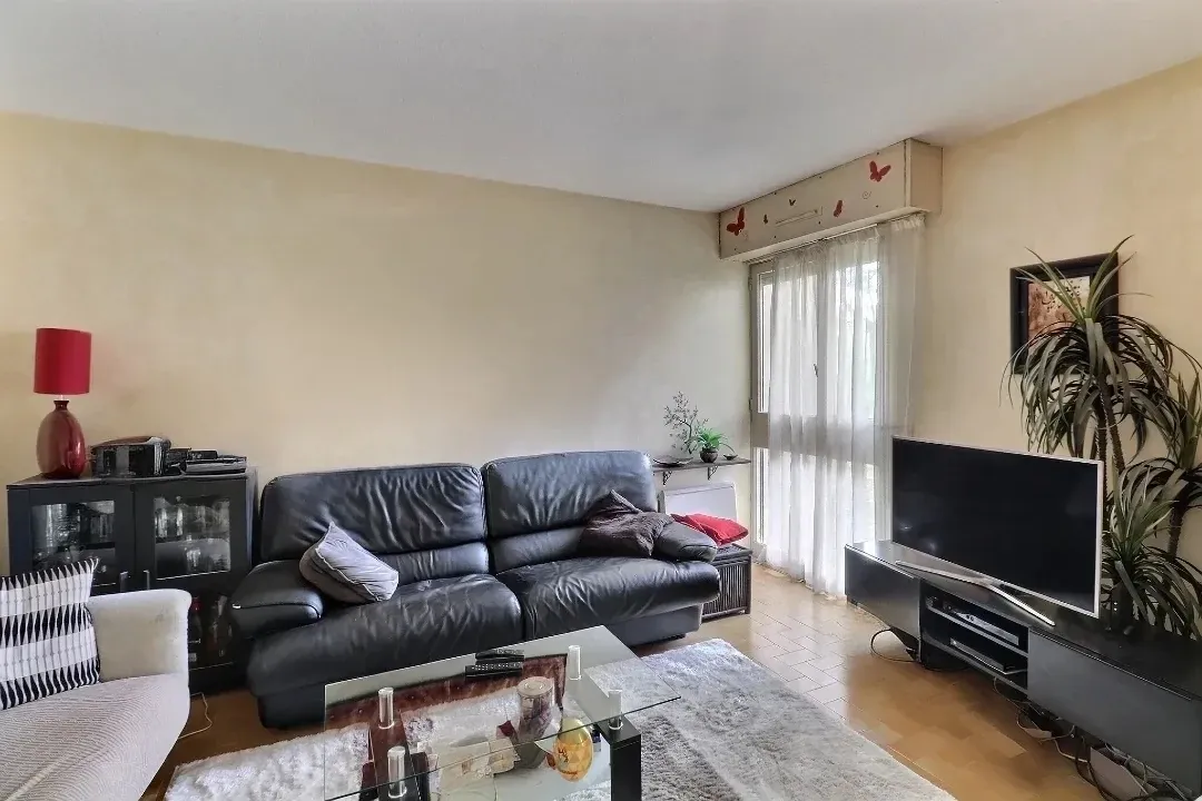 A vendre appartement 5 pièces de 107 m² à Montpellier Aiguelongue 