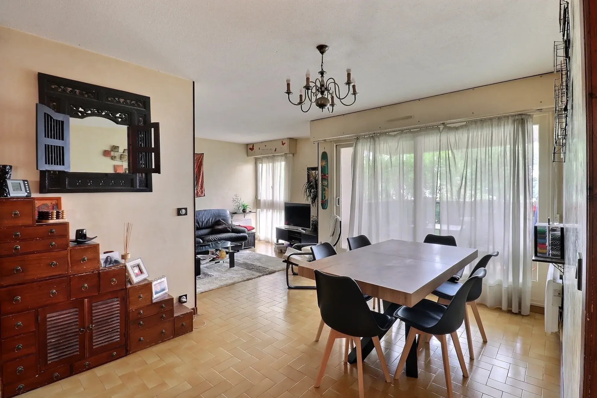A vendre appartement 5 pièces de 107 m² à Montpellier Aiguelongue 