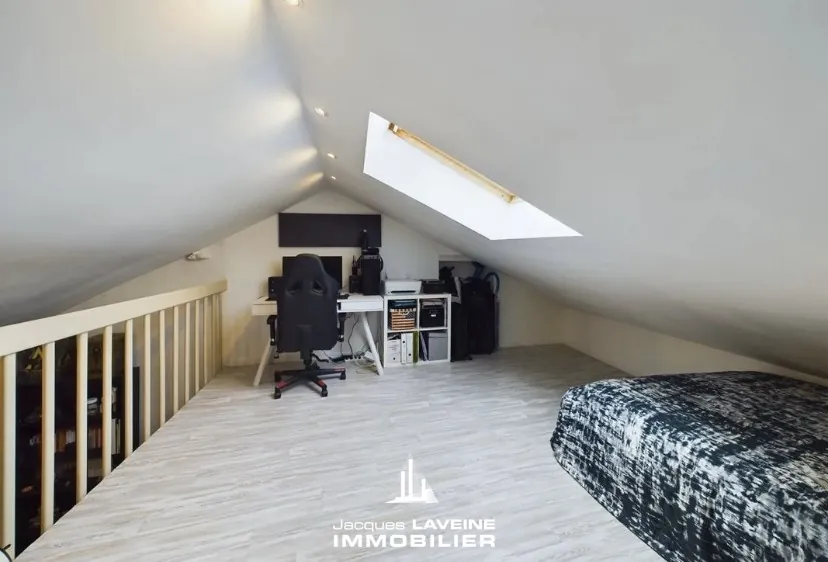 Appartement 3 Chambres à Ars-sur-Moselle avec Cave et Parking 